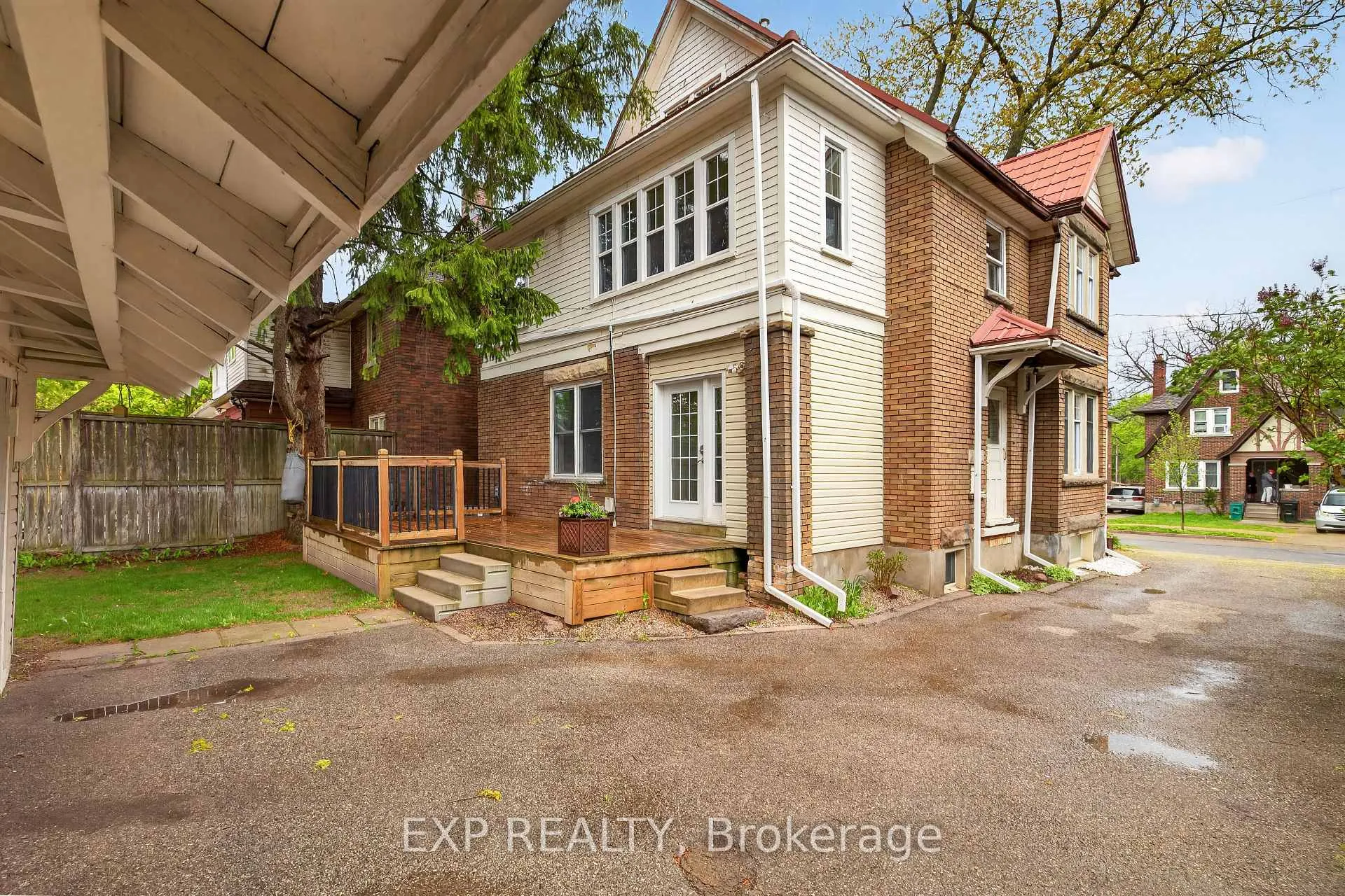 Photo 37 of 48 Stirling Avenue N, Kitchener — HOMEH