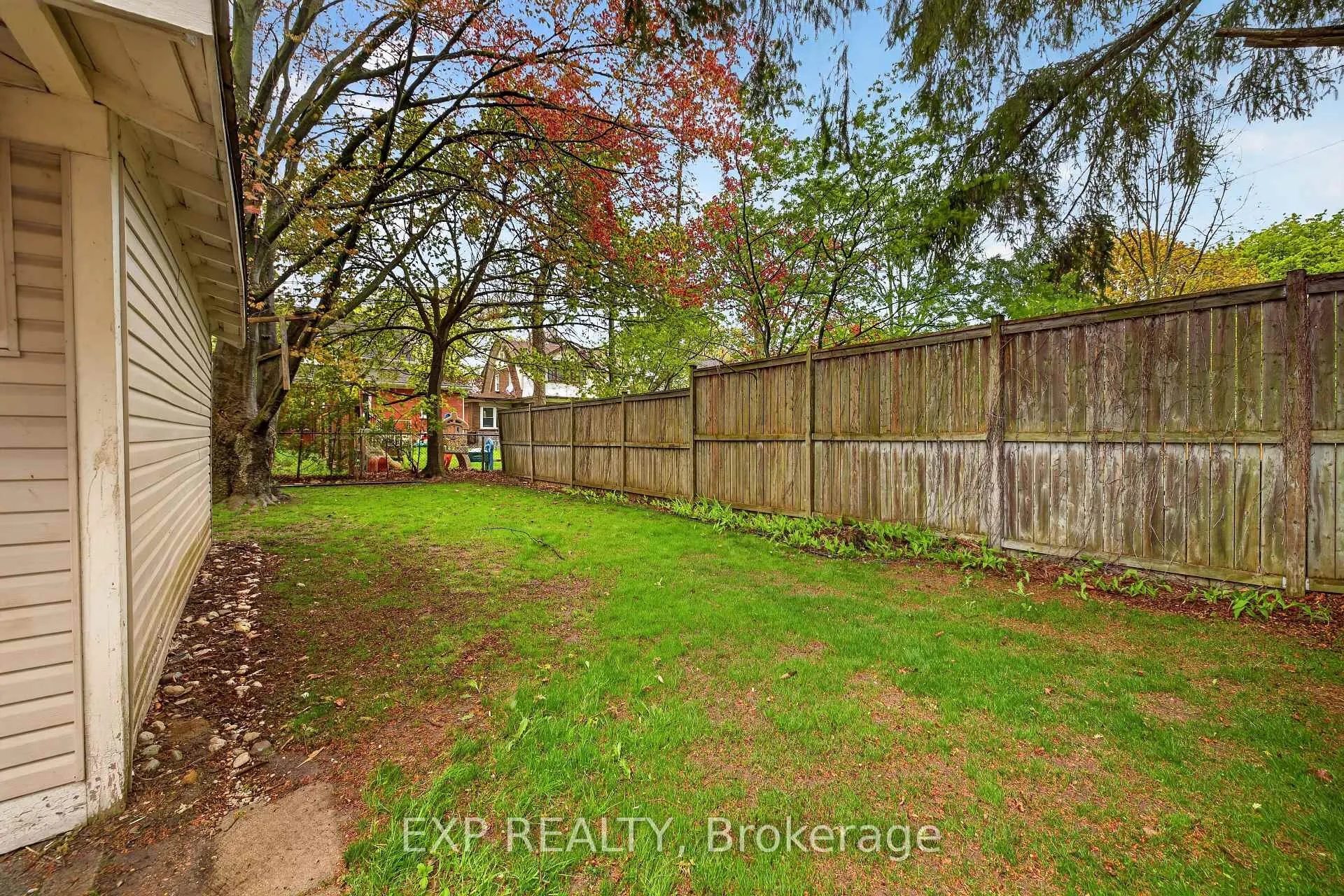 Photo 38 of 48 Stirling Avenue N, Kitchener — HOMEH