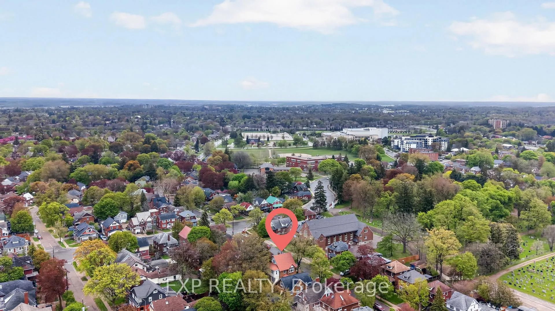 Photo 42 of 48 Stirling Avenue N, Kitchener — HOMEH