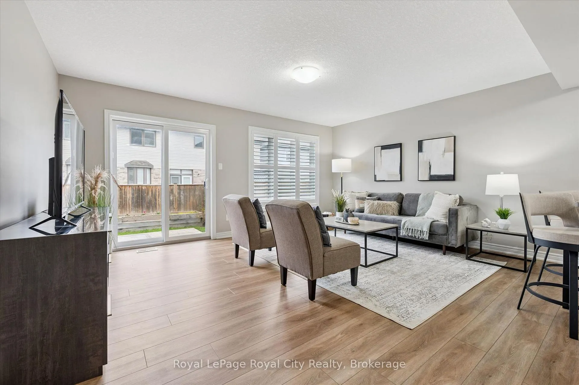Photo 6 of 5 Sandybay Avenue, Kitchener, Idlewood/Lackner Woods — HOMEH