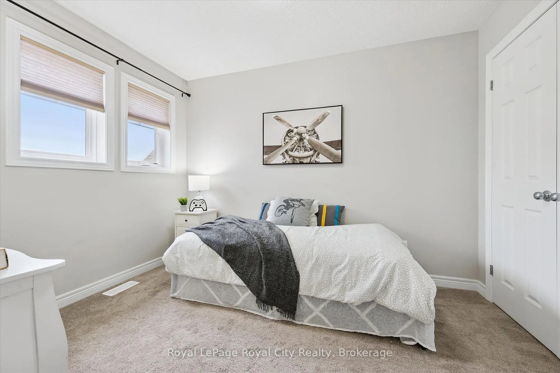 Photo 18 of 5 Sandybay Avenue, Kitchener, Idlewood/Lackner Woods — HOMEH