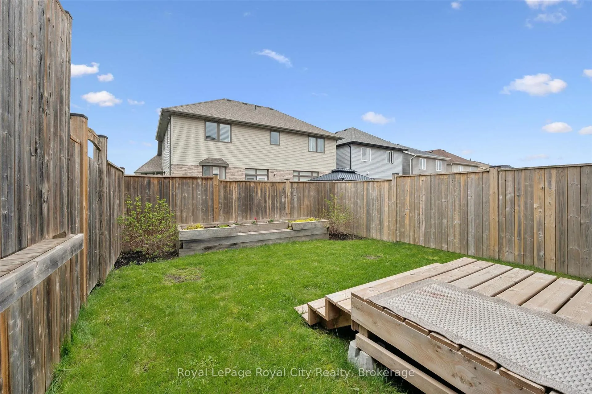 Photo 33 of 5 Sandybay Avenue, Kitchener, Idlewood/Lackner Woods — HOMEH