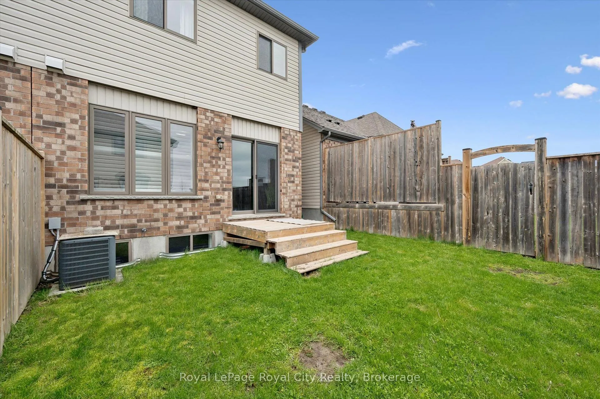 Photo 34 of 5 Sandybay Avenue, Kitchener, Idlewood/Lackner Woods — HOMEH