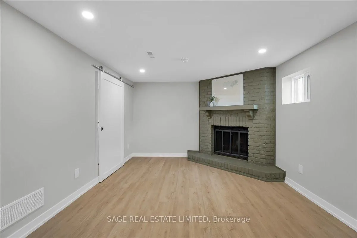 Photo 20 of 664 Breezy Drive, Pickering, West Shore — HOMEH