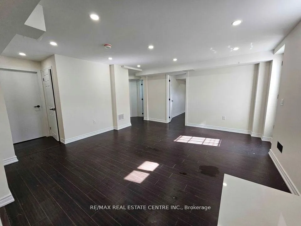 Photo 6 of Unit Basemen, 238 Rowe Terrace, Milton, Scott — HOMEH