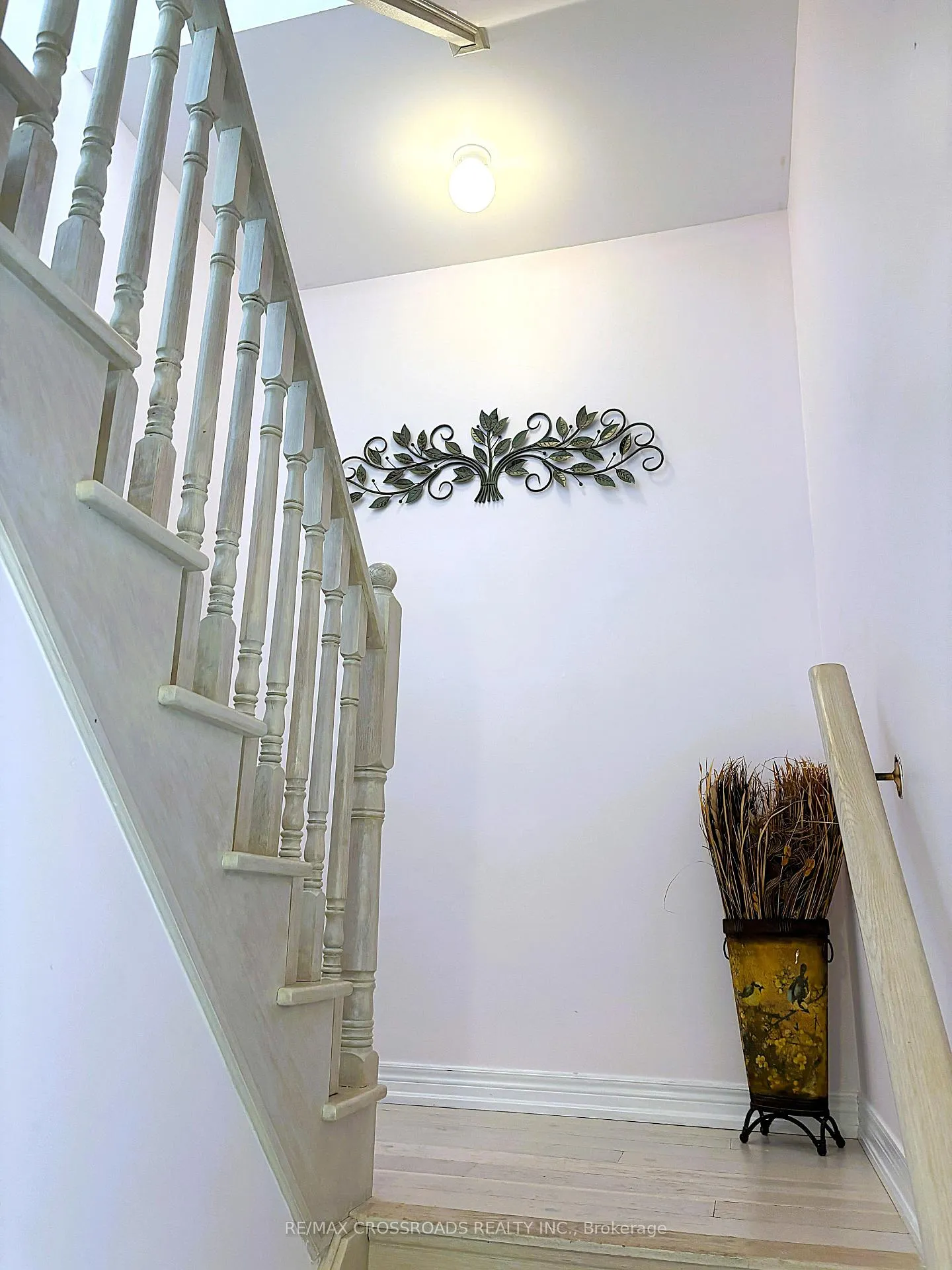 Photo 4 of 49 Memon Place, Markham, Wismer — HOMEH