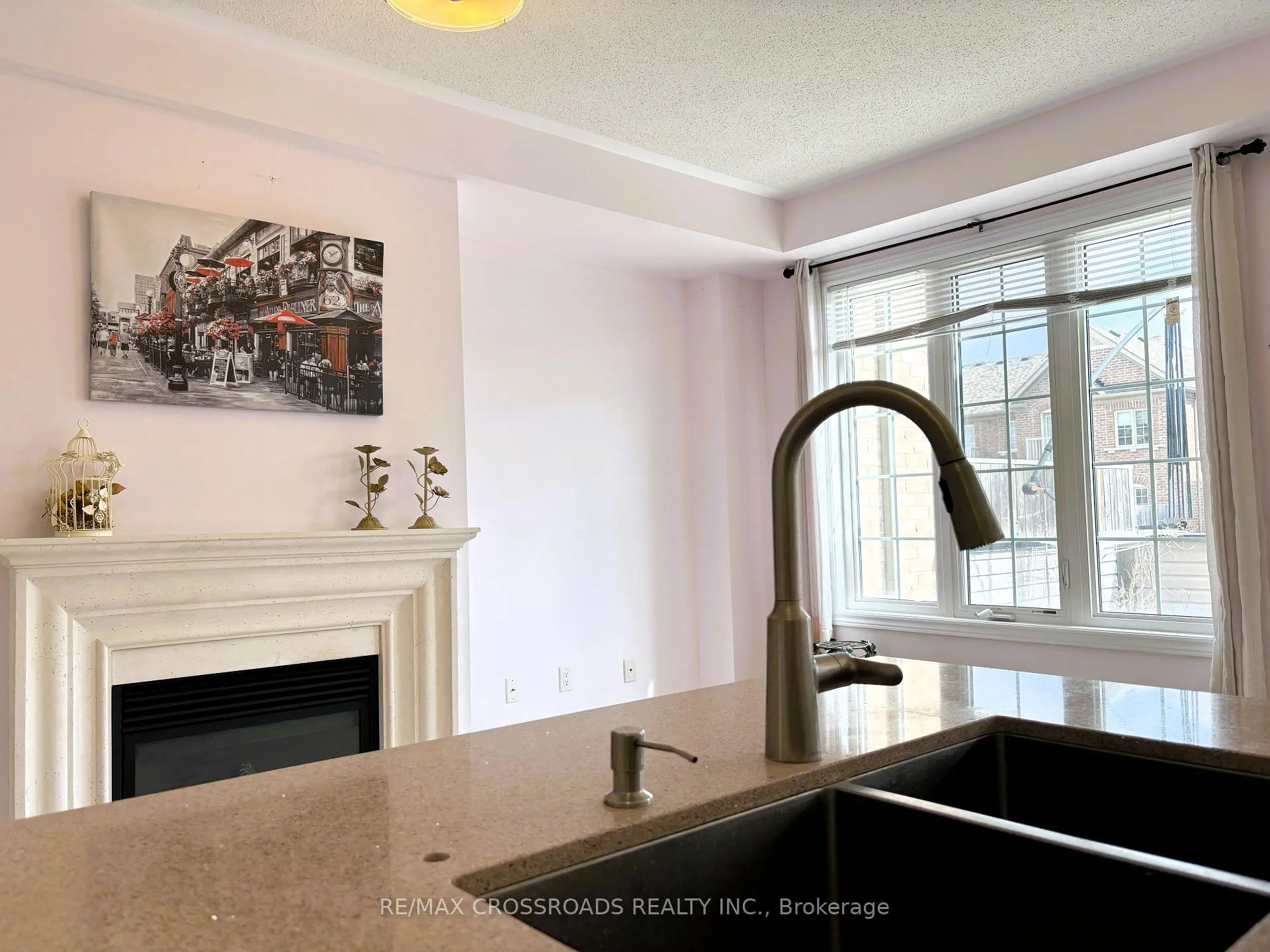 Photo 8 of 49 Memon Place, Markham, Wismer — HOMEH