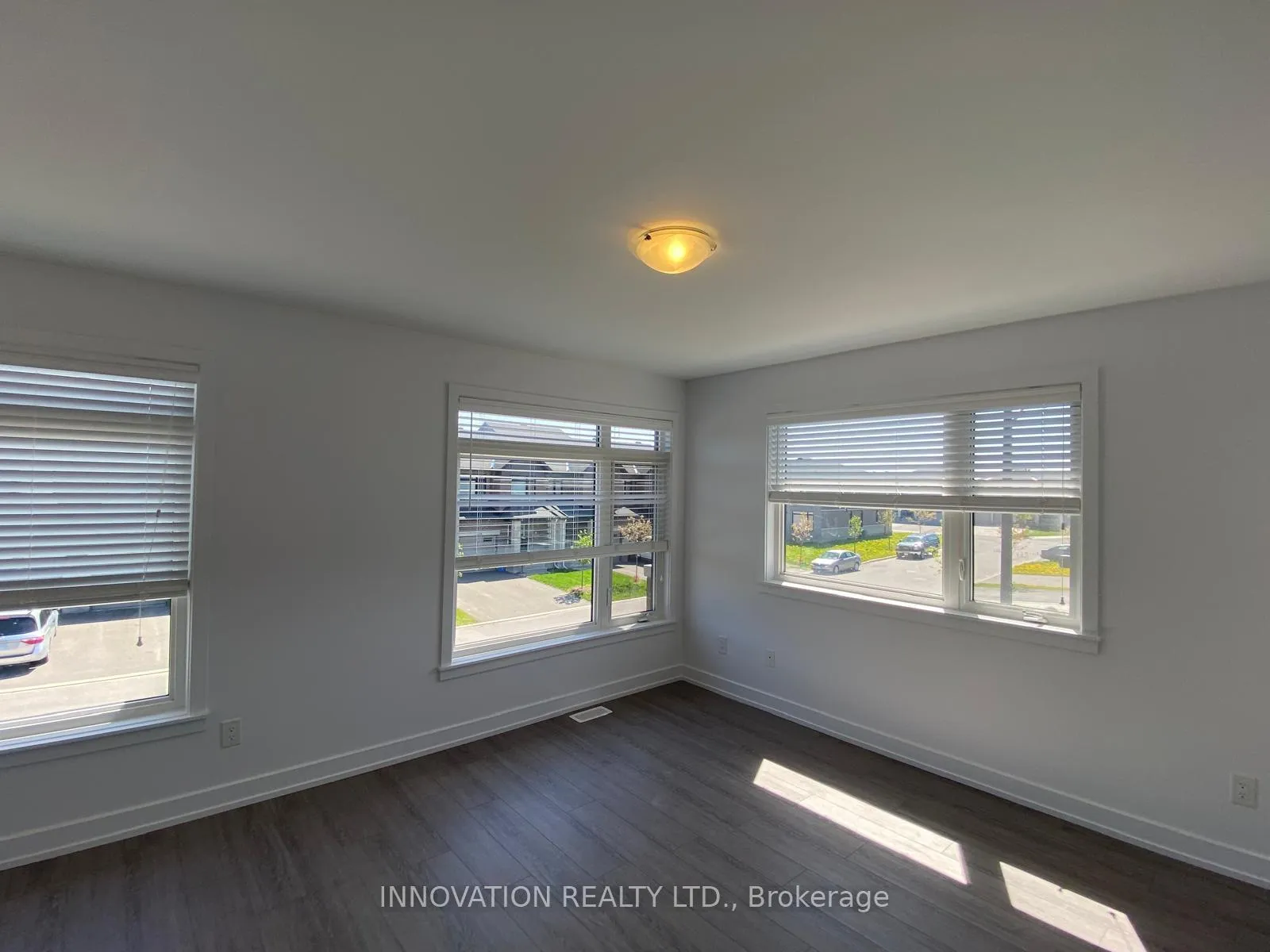 Photo 12 of 223 Zinnia Way, Ottawa, Riverside South/Gloucester Glen — HOMEH