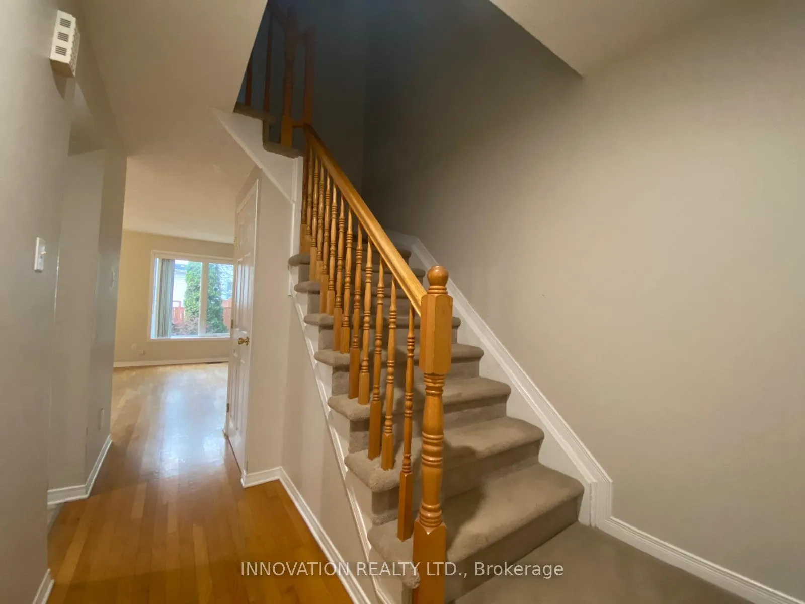 Photo 3 of 17 Santa Cruz Private, Ottawa, Riverview Park — HOMEH