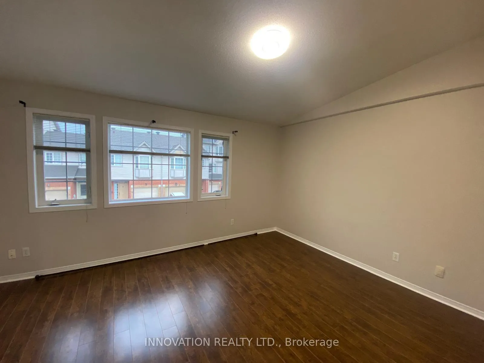 Photo 11 of 17 Santa Cruz Private, Ottawa, Riverview Park — HOMEH