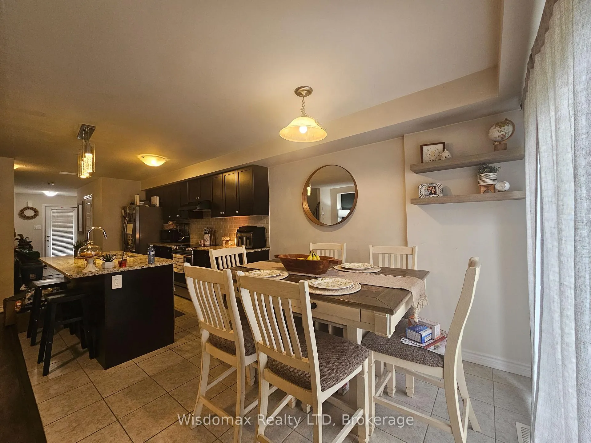 Photo 3 of 7767 White Pine Crescent, Niagara Falls, Brown — HOMEH