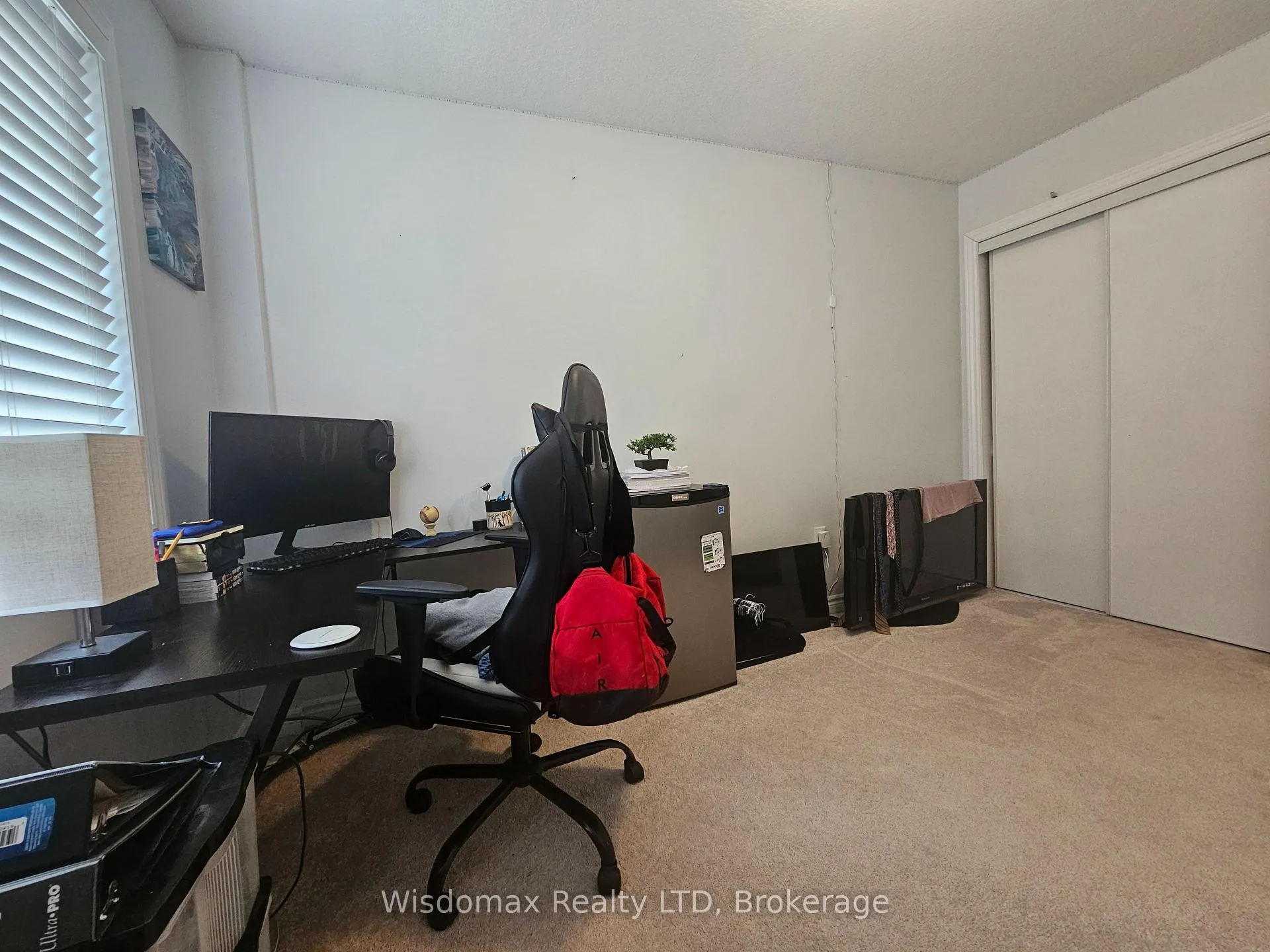 Photo 12 of 7767 White Pine Crescent, Niagara Falls, Brown — HOMEH