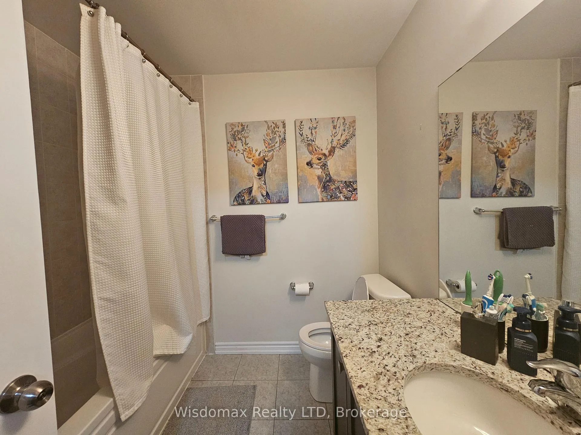 Photo 13 of 7767 White Pine Crescent, Niagara Falls, Brown — HOMEH