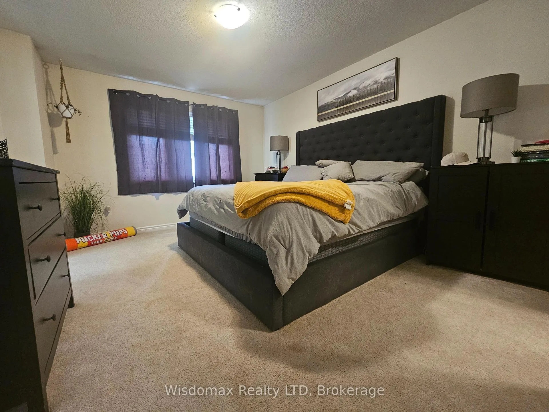 Photo 15 of 7767 White Pine Crescent, Niagara Falls, Brown — HOMEH