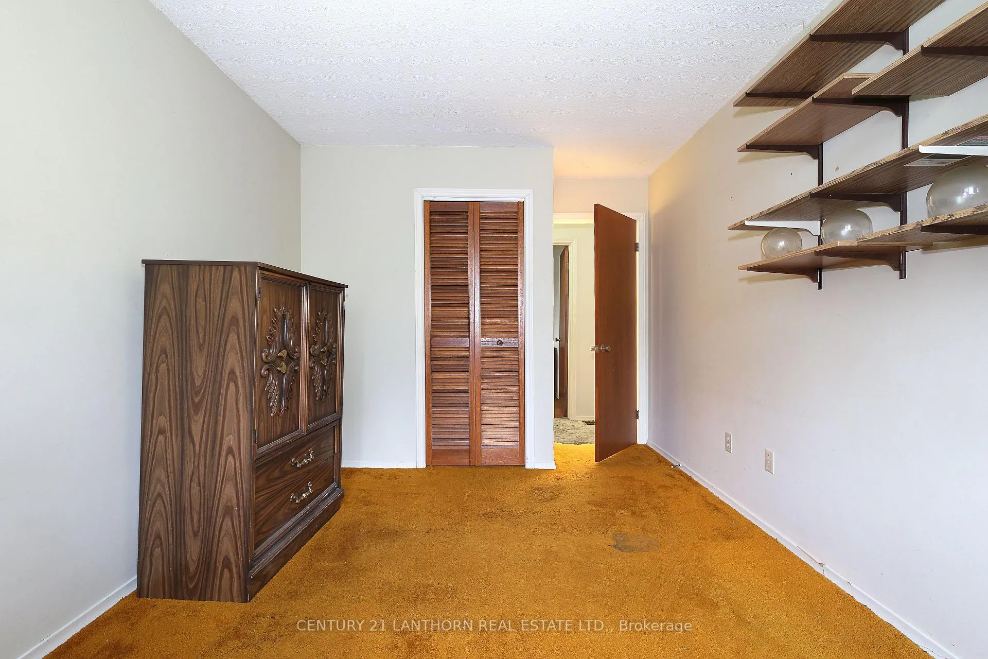 Photo 13 of 37 Maple Drive, Belleville, Belleville Ward — HOMEH