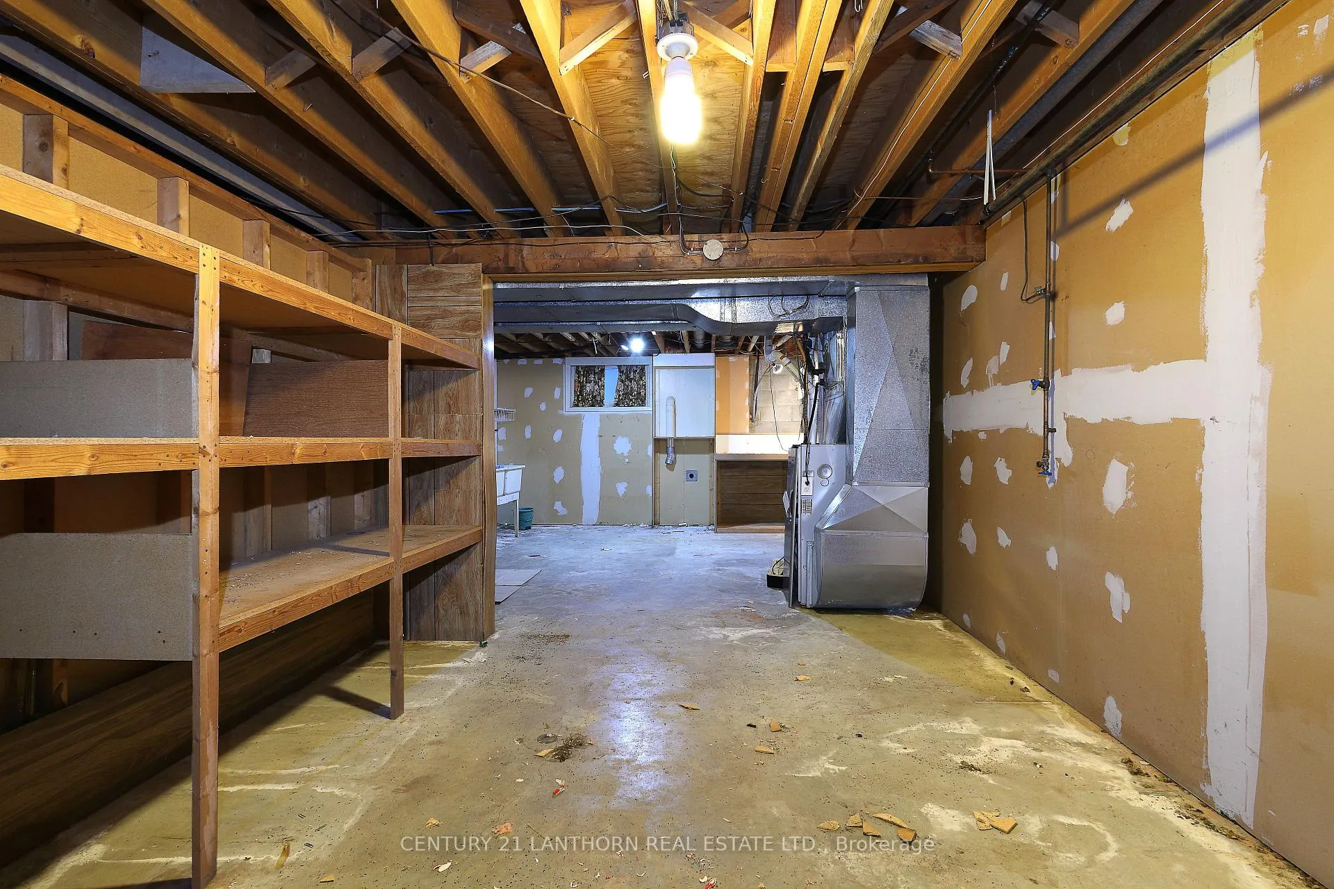 Photo 22 of 37 Maple Drive, Belleville, Belleville Ward — HOMEH