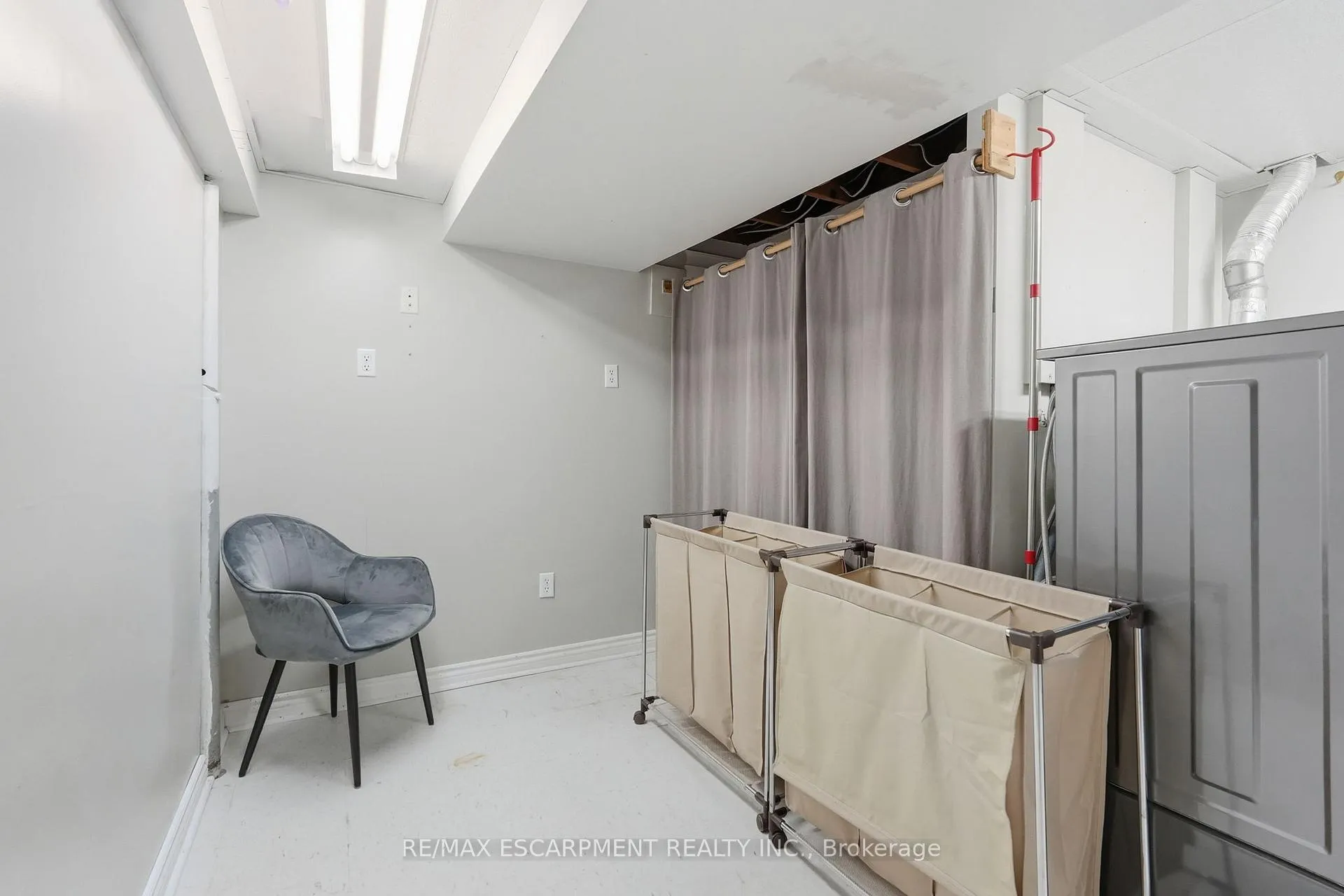 Photo 36 of 300 Eaglewood Drive, Hamilton, Eleanor — HOMEH