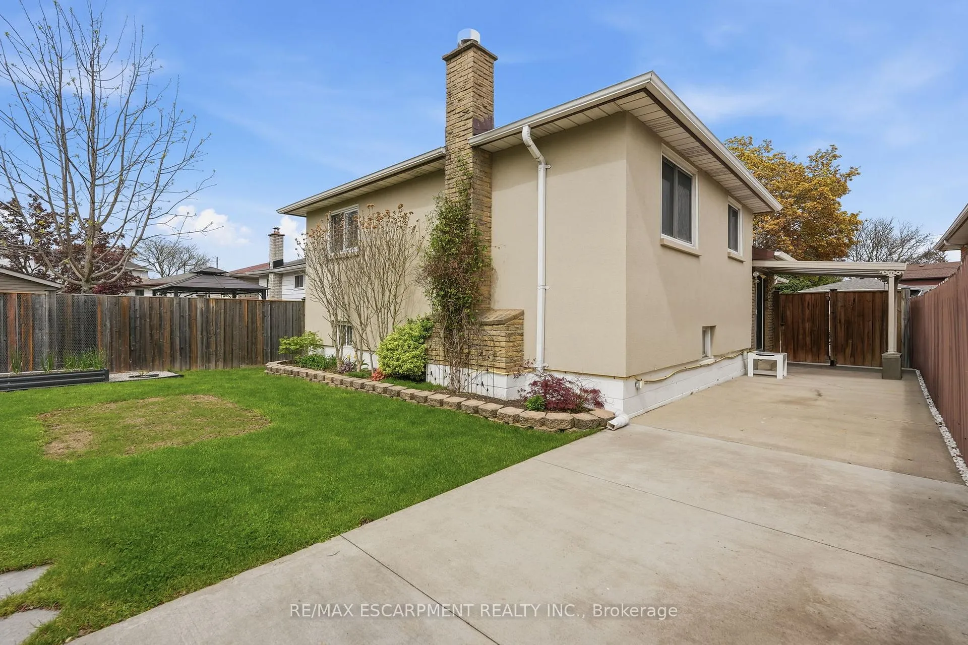 Photo 38 of 300 Eaglewood Drive, Hamilton, Eleanor — HOMEH