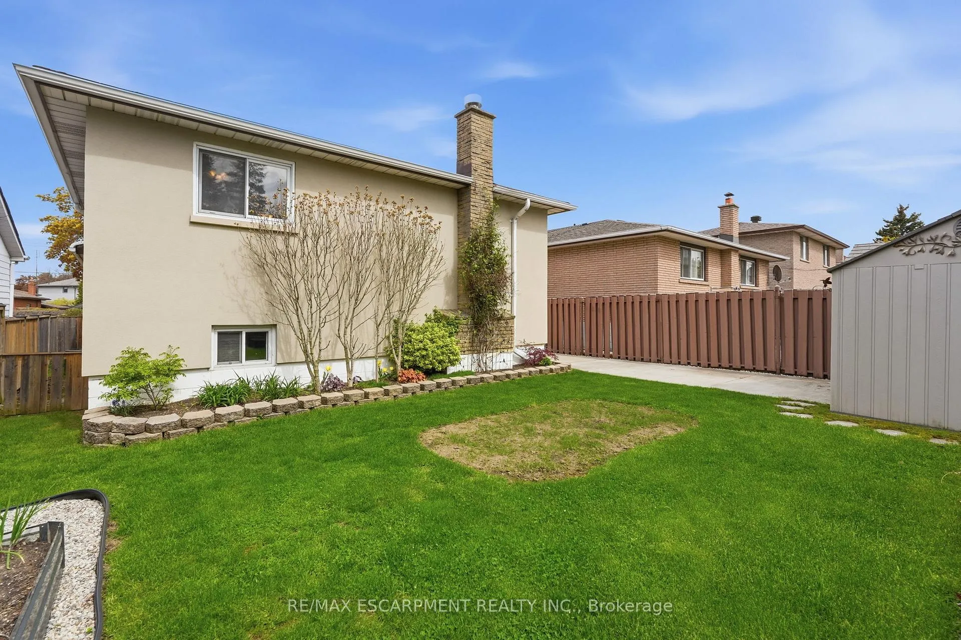 Photo 42 of 300 Eaglewood Drive, Hamilton, Eleanor — HOMEH