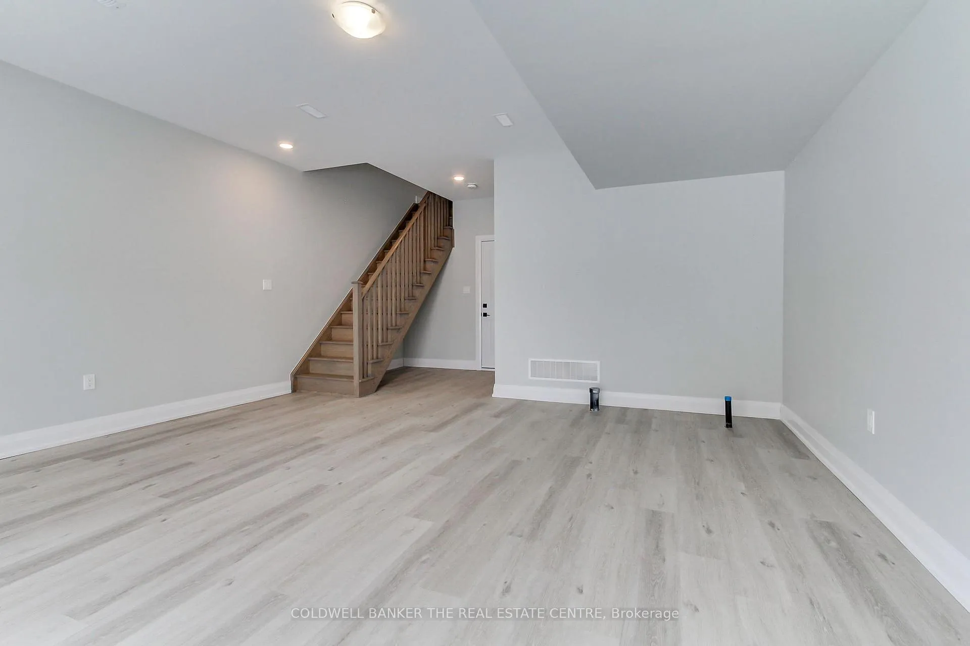 Photo 38 of 1481 Purchase Place, Innisfil, Lefroy — HOMEH
