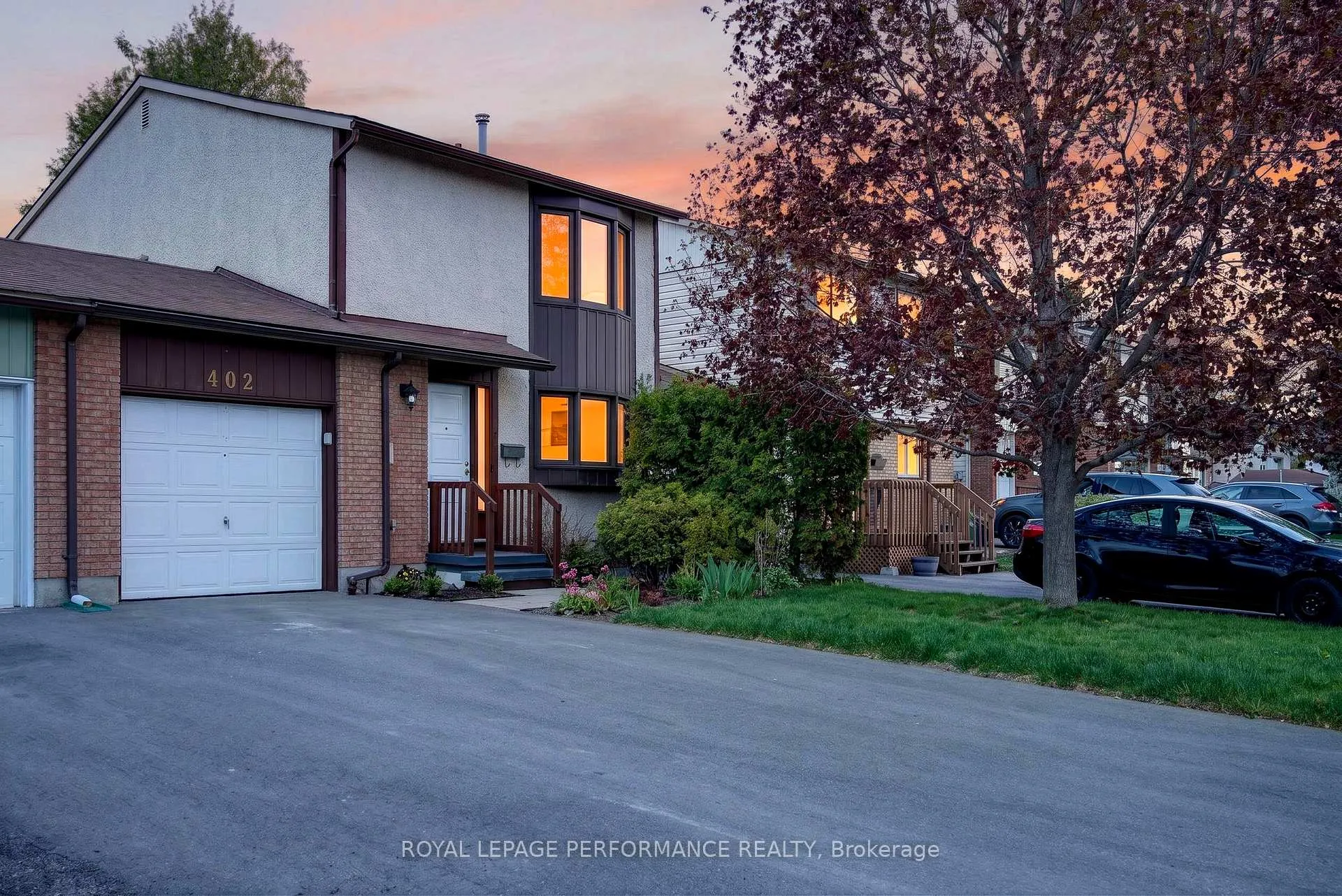 Photo 1 of 402 Duval Lane, Ottawa, Queenswood Heights South — HOMEH
