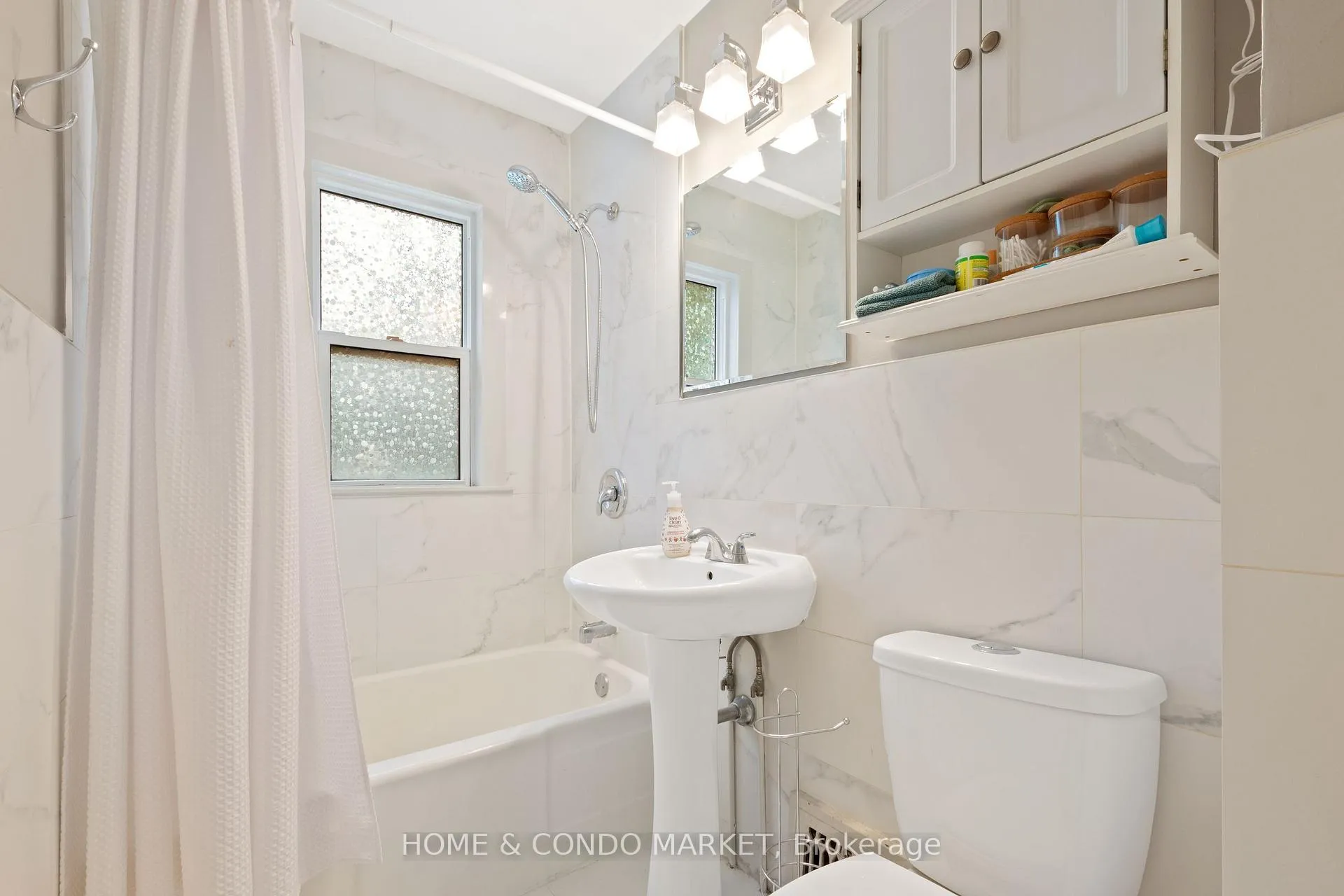 Photo 13 of 128 Bond Street N, Hamilton, Westdale — HOMEH