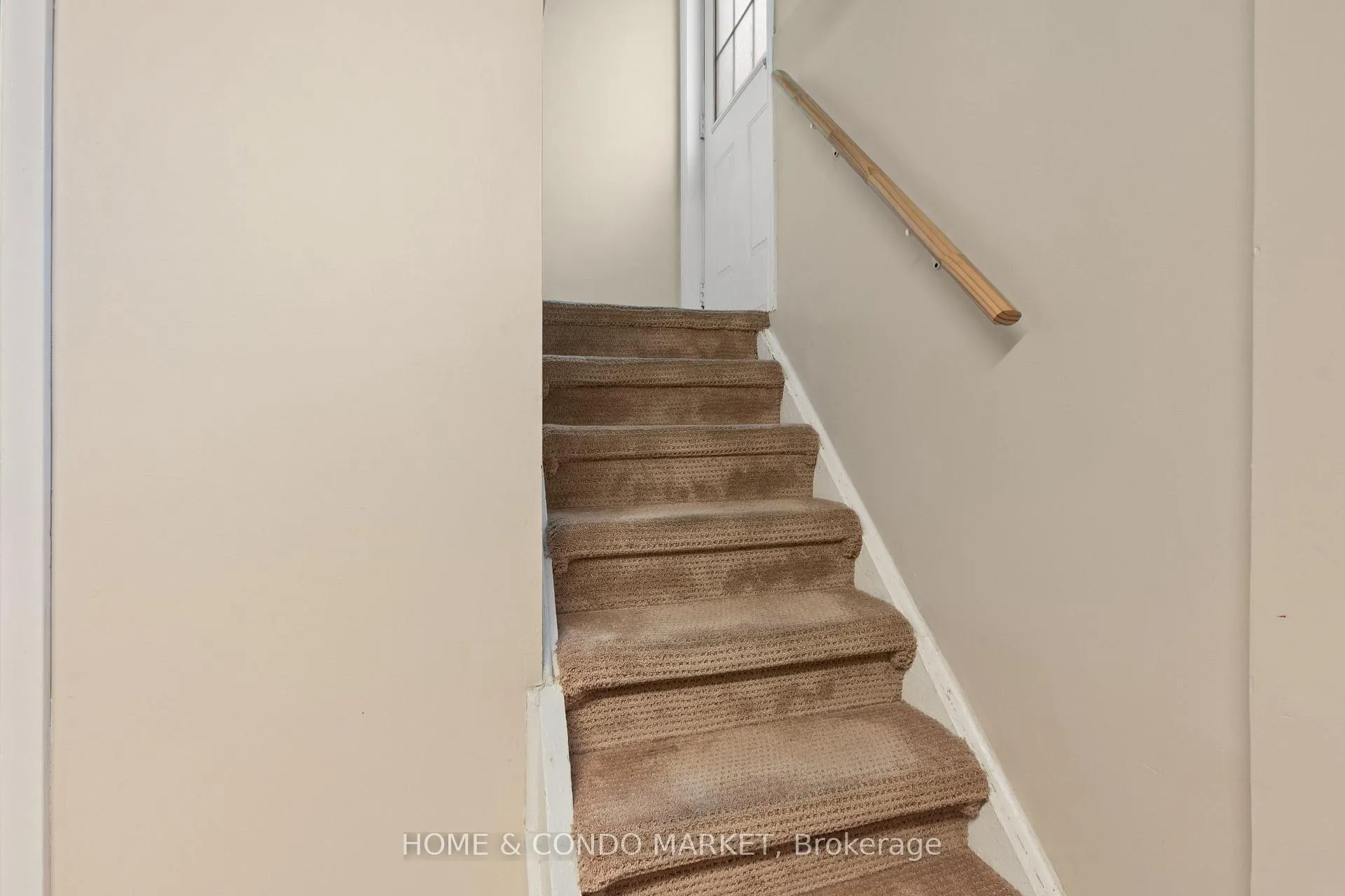 Photo 14 of 128 Bond Street N, Hamilton, Westdale — HOMEH