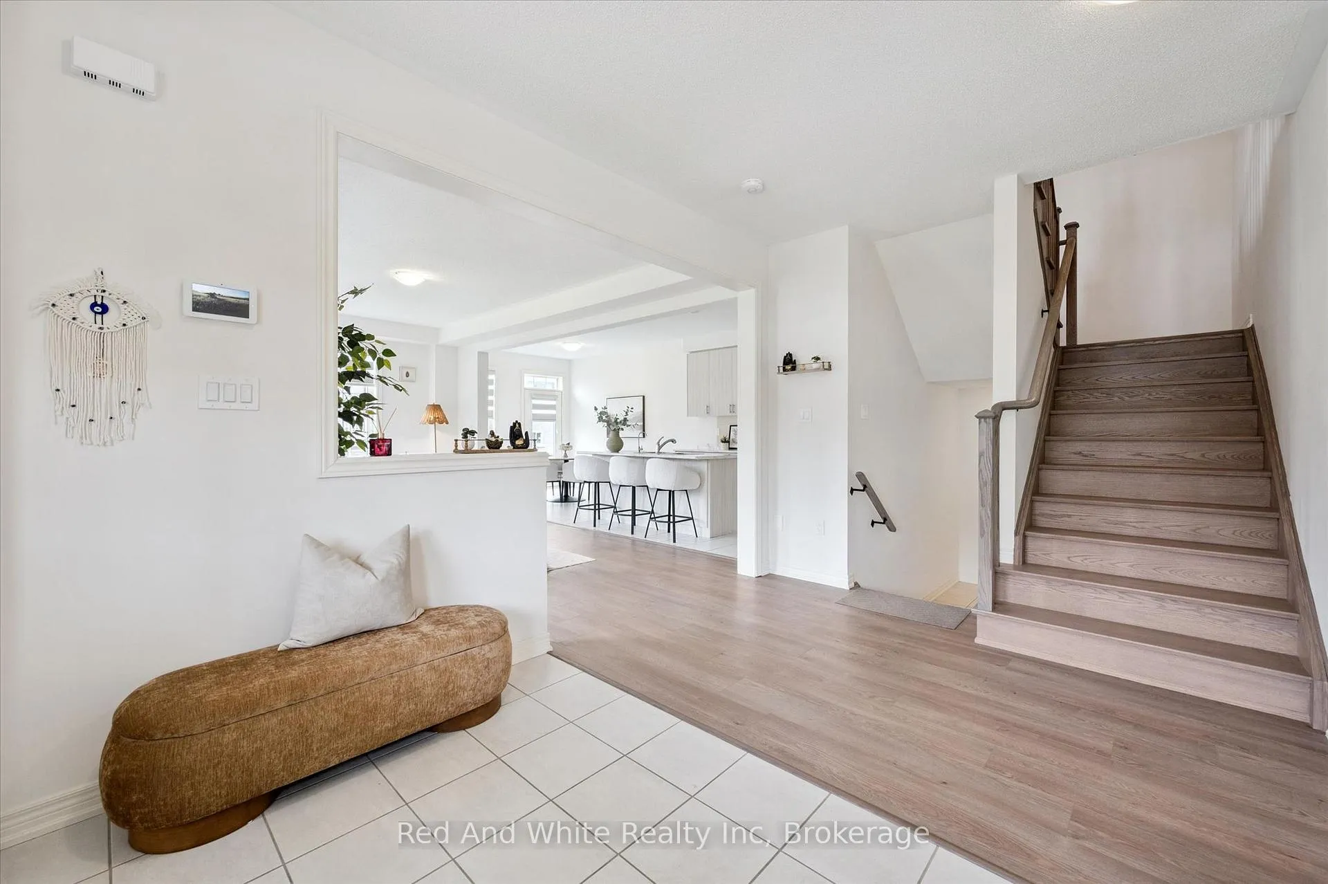 Photo 7 of 3 Gledhill Crescent, Cambridge — HOMEH
