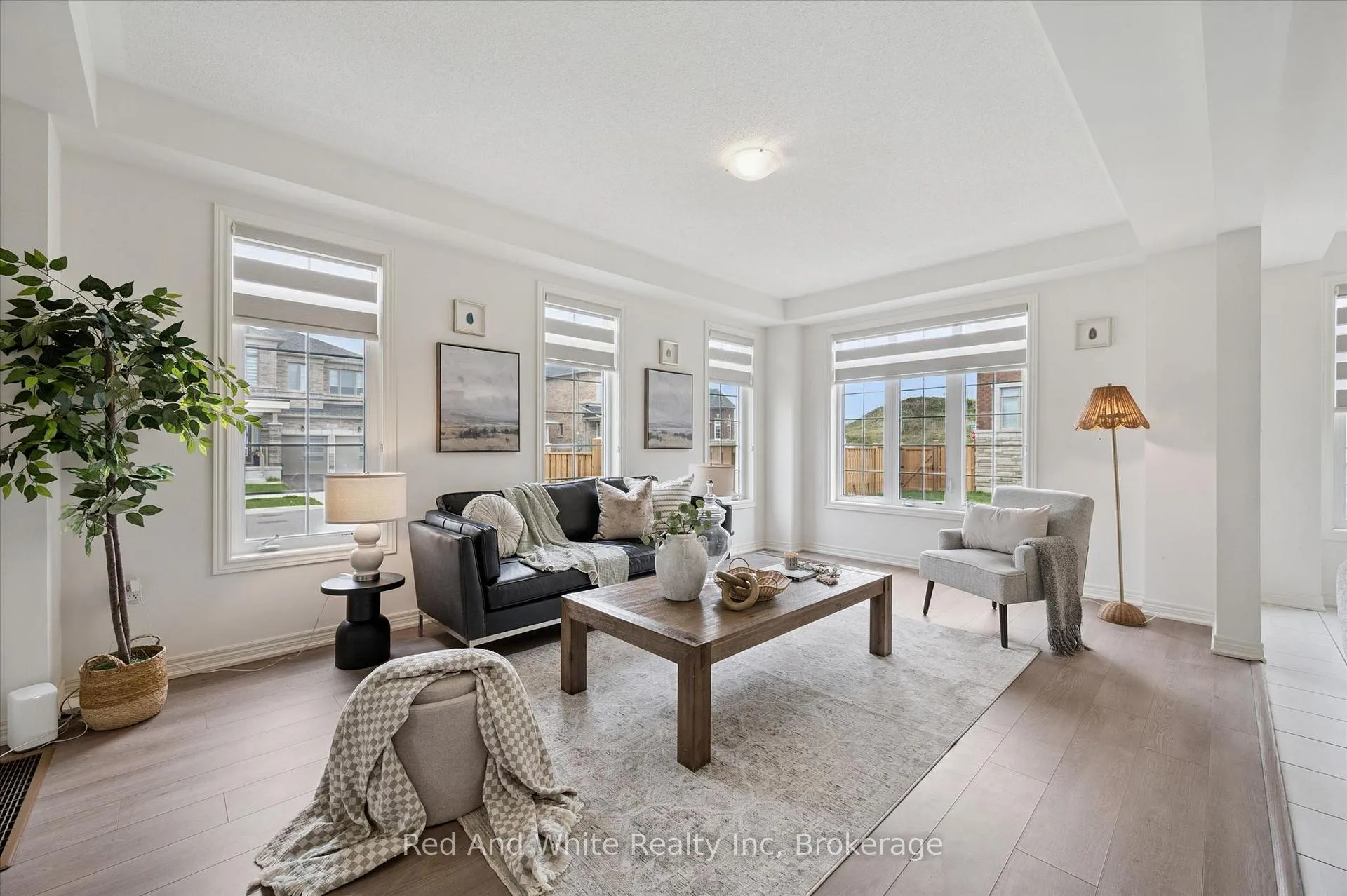 Photo 9 of 3 Gledhill Crescent, Cambridge — HOMEH