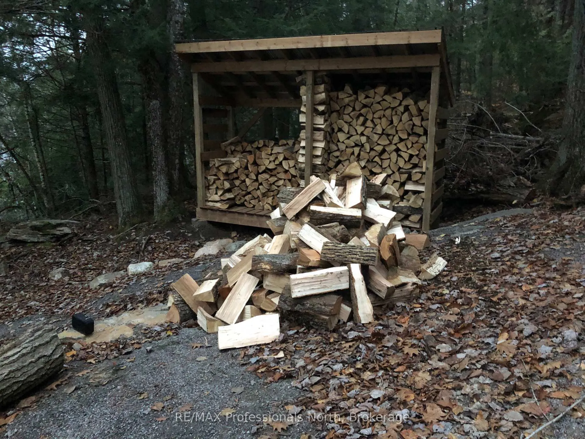 Photo 38 of 1201 Trellis Trail, Minden Hills, Lutterworth — HOMEH