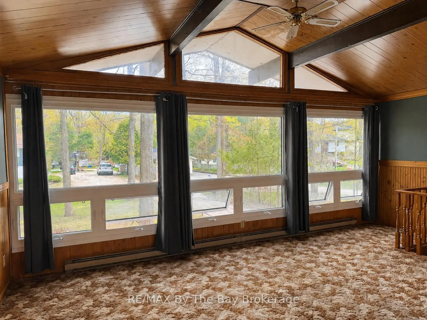 Photo 3 of 288 Knox Road E, Wasaga Beach — HOMEH