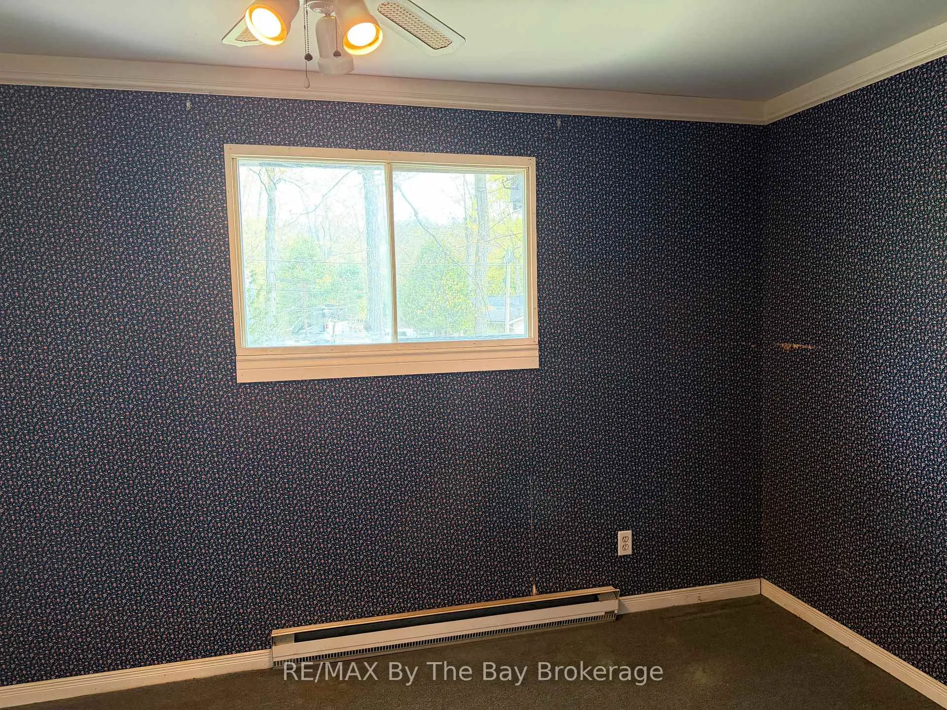 Photo 9 of 288 Knox Road E, Wasaga Beach — HOMEH