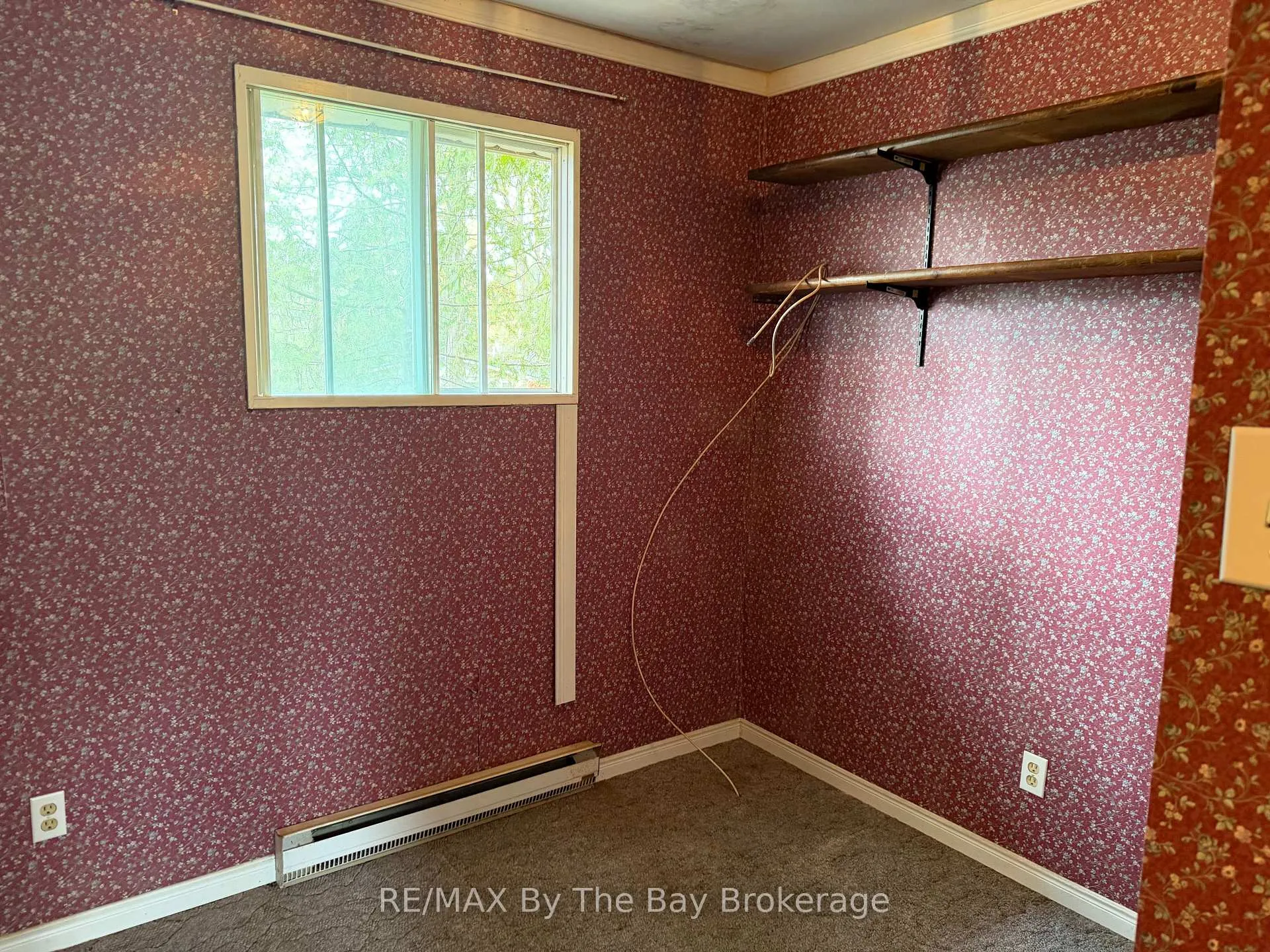 Photo 10 of 288 Knox Road E, Wasaga Beach — HOMEH