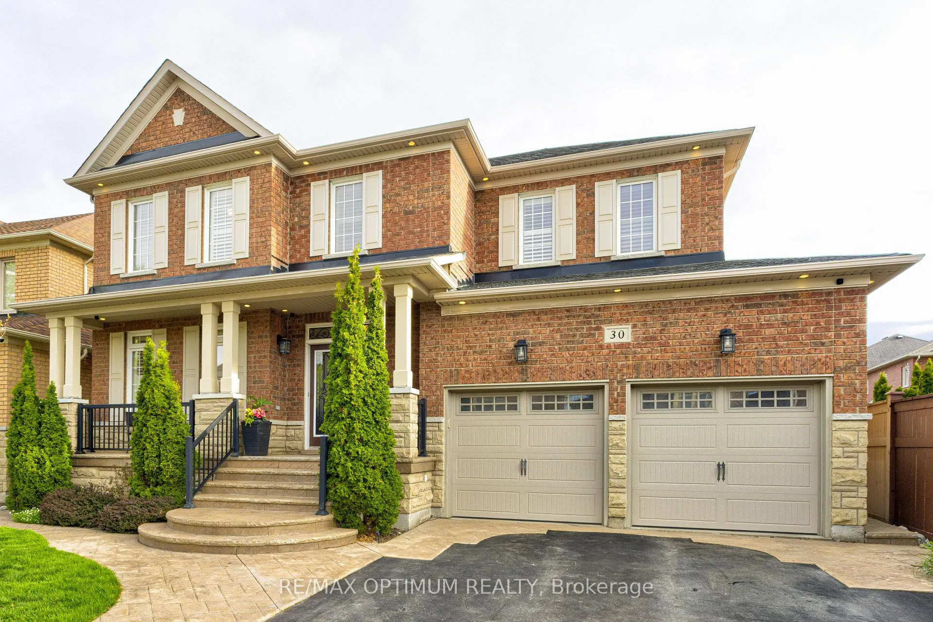 Photo 48 of 30 Sorbonne Drive, Brampton, Vales of Castlemore North — HOMEH