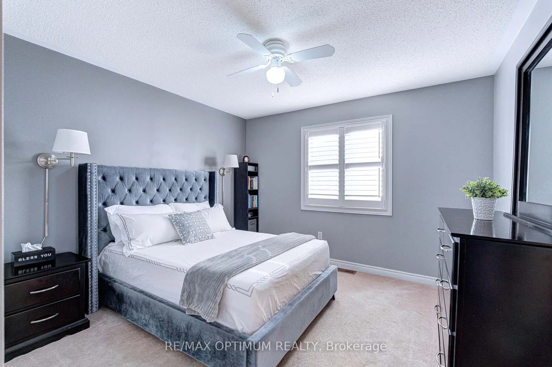 Photo 23 of 30 Sorbonne Drive, Brampton, Vales of Castlemore North — HOMEH