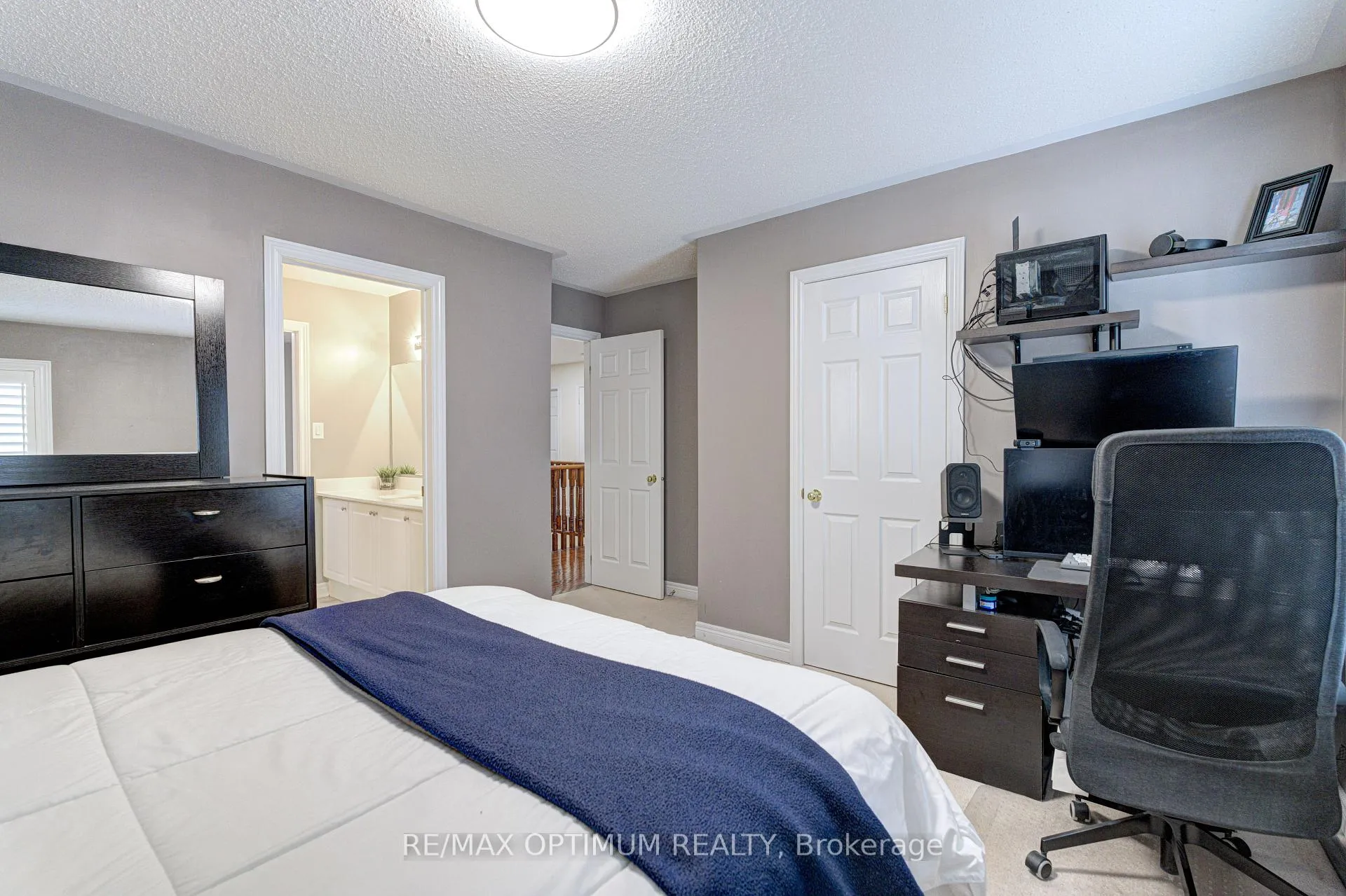 Photo 31 of 30 Sorbonne Drive, Brampton, Vales of Castlemore North — HOMEH
