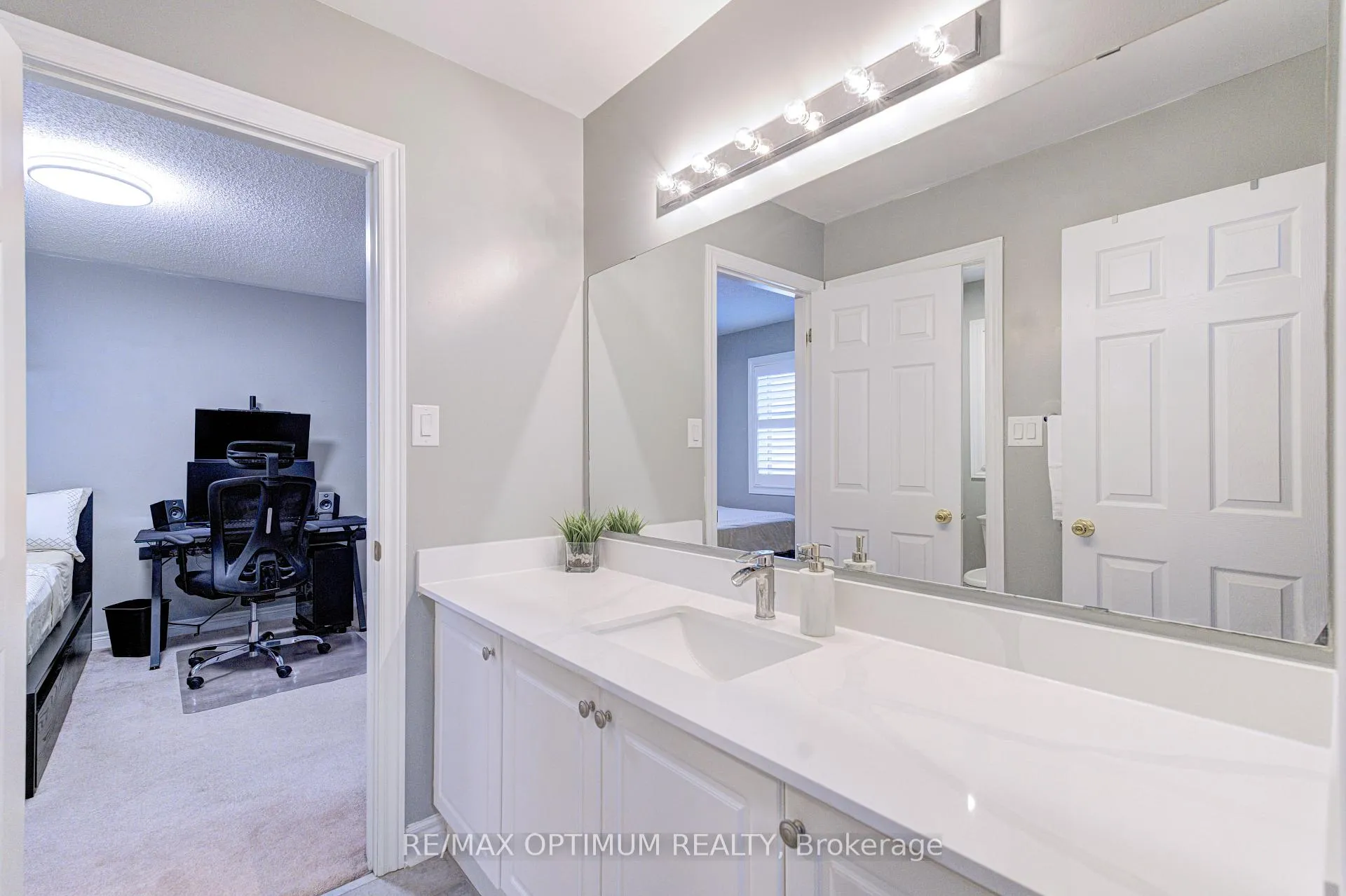 Photo 32 of 30 Sorbonne Drive, Brampton, Vales of Castlemore North — HOMEH