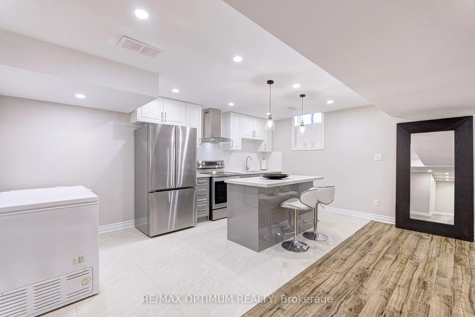 Photo 39 of 30 Sorbonne Drive, Brampton, Vales of Castlemore North — HOMEH