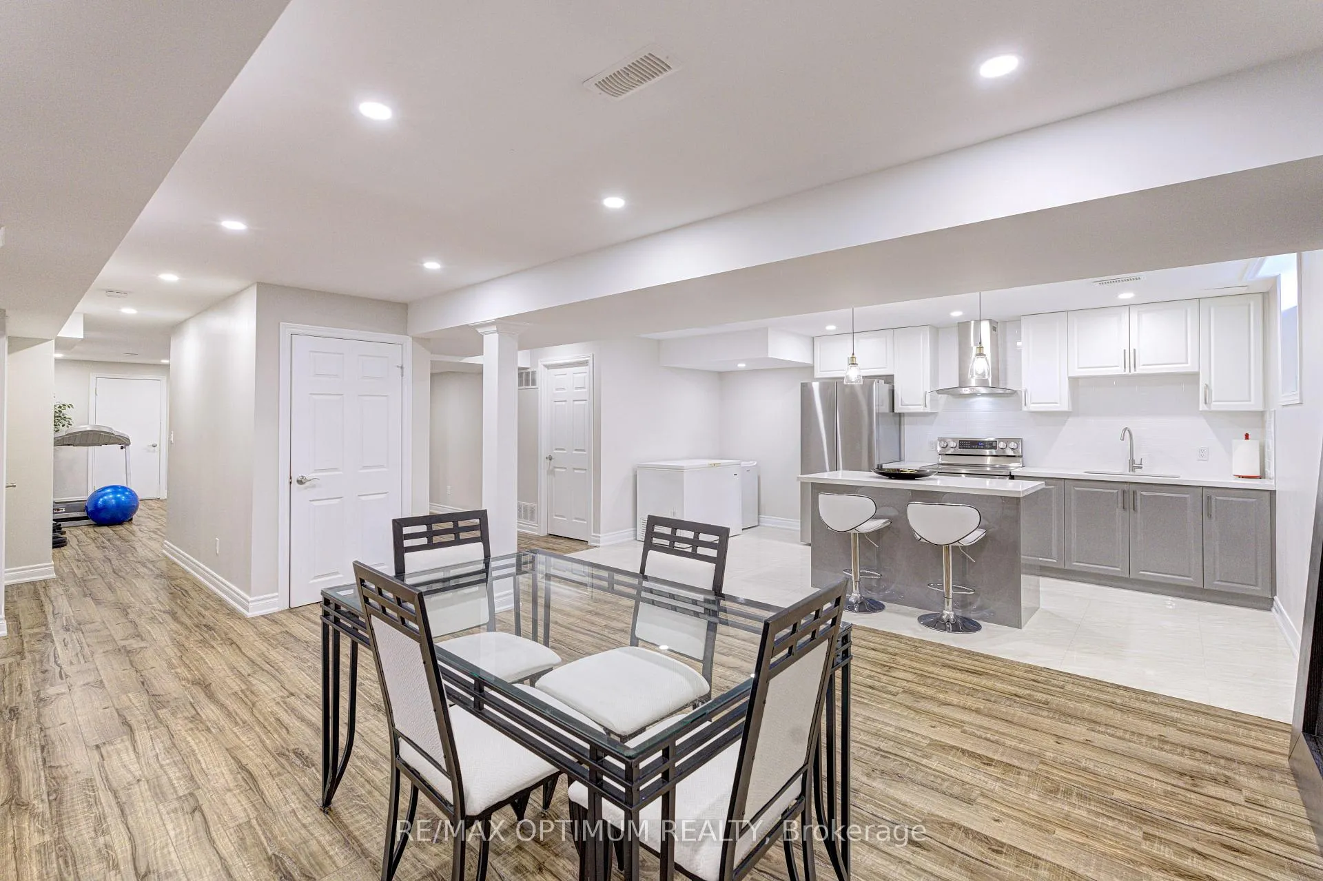 Photo 41 of 30 Sorbonne Drive, Brampton, Vales of Castlemore North — HOMEH