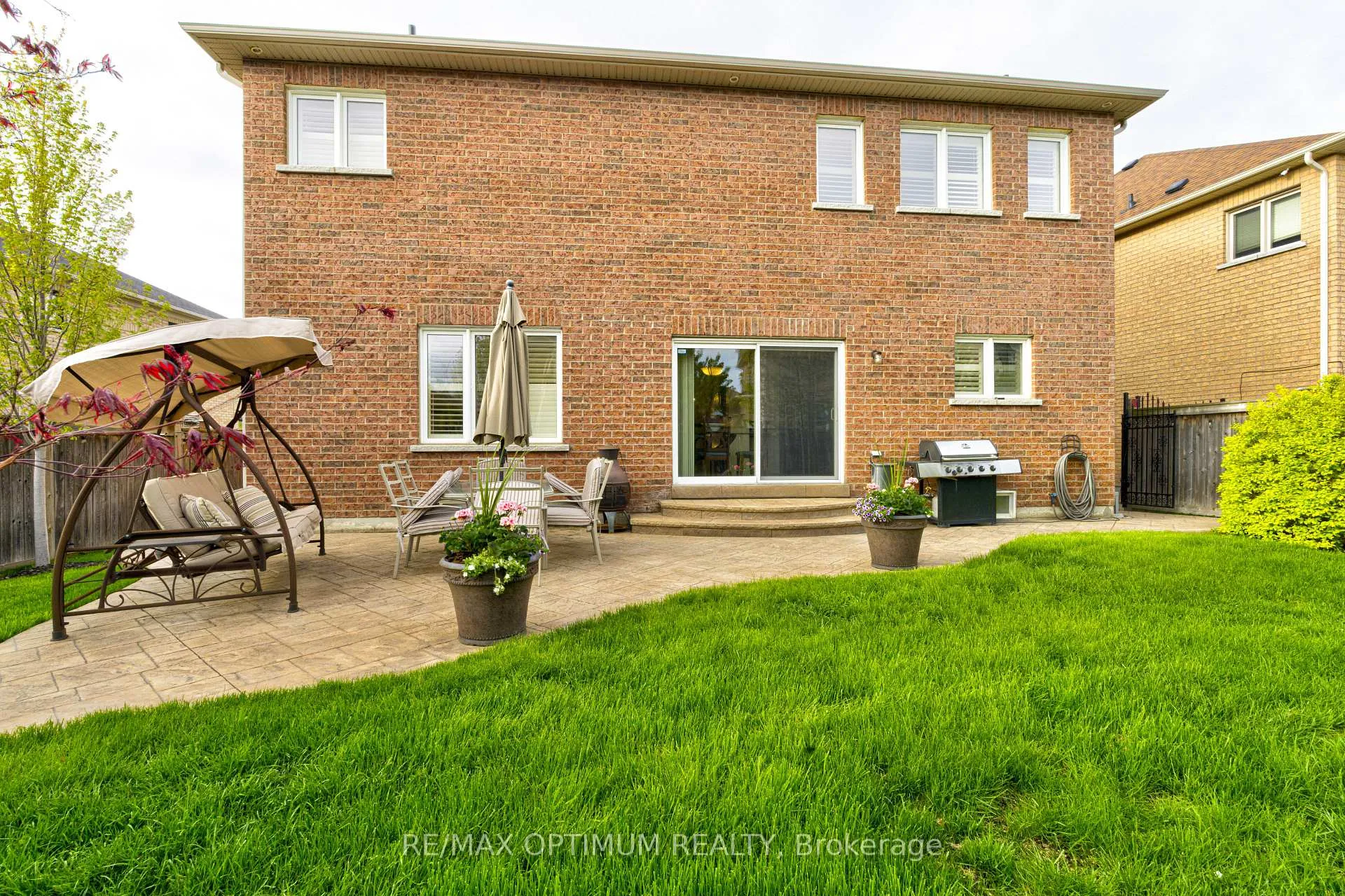 Photo 46 of 30 Sorbonne Drive, Brampton, Vales of Castlemore North — HOMEH