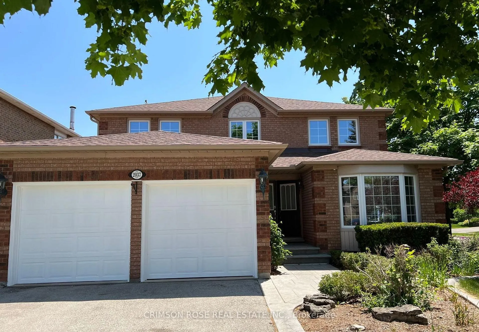 Photo 2 of 2037 Schoolmaster Circle, Oakville, Glen Abbey — HOMEH