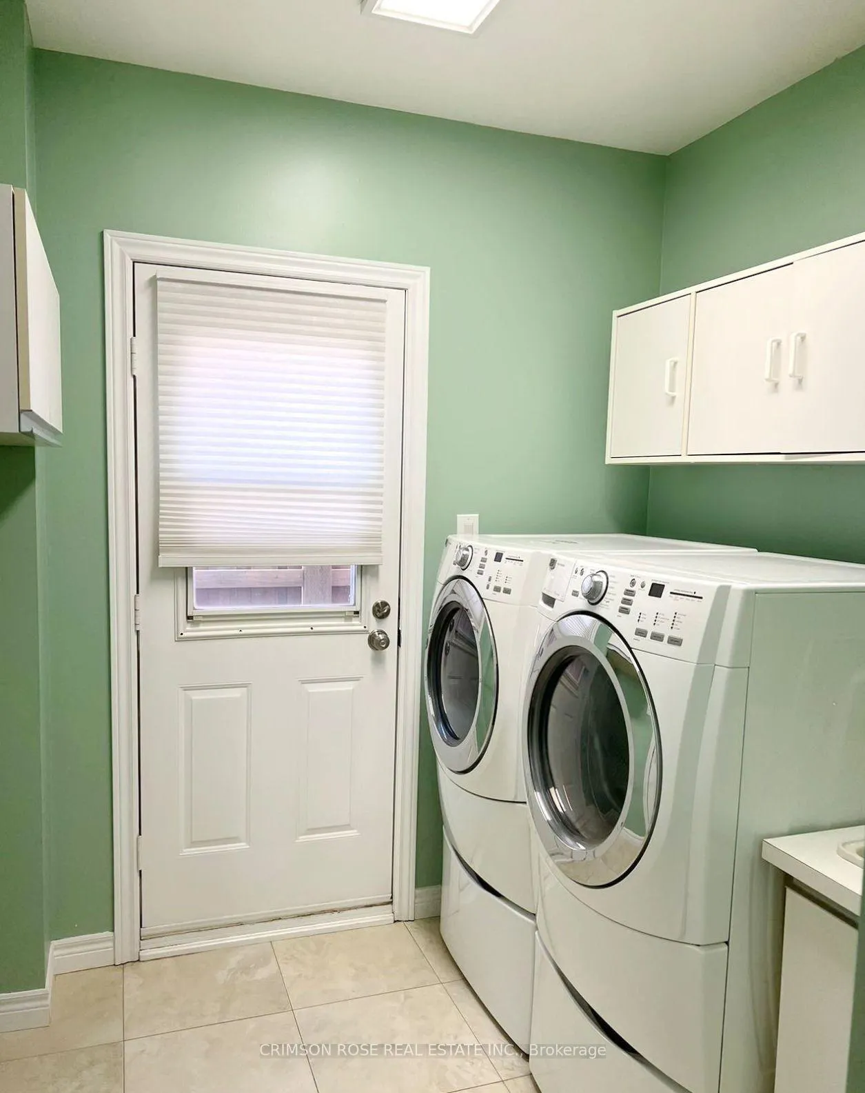 Photo 6 of 2037 Schoolmaster Circle, Oakville, Glen Abbey — HOMEH