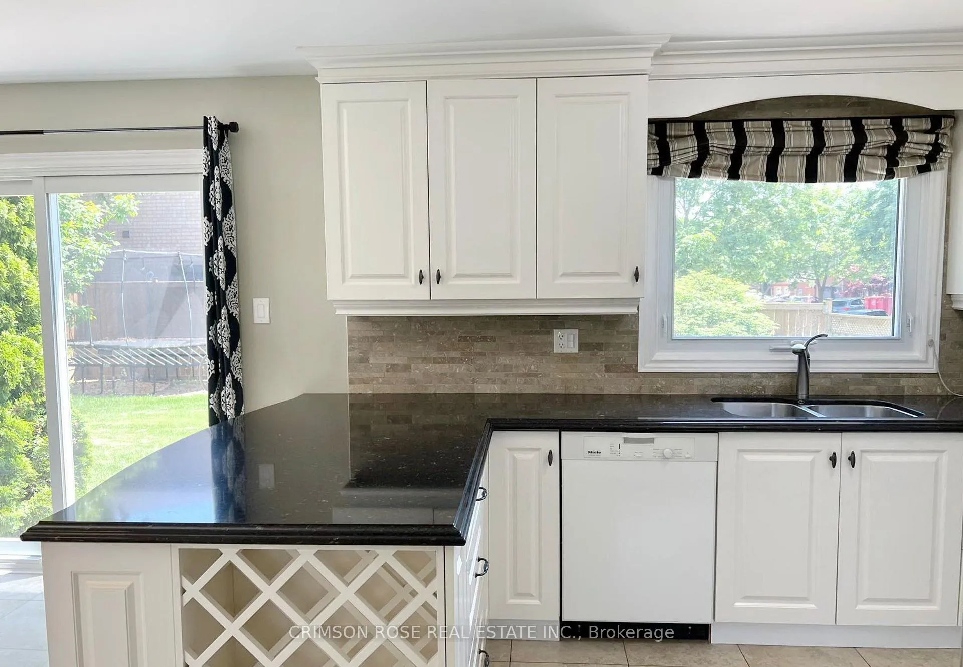 Photo 17 of 2037 Schoolmaster Circle, Oakville, Glen Abbey — HOMEH