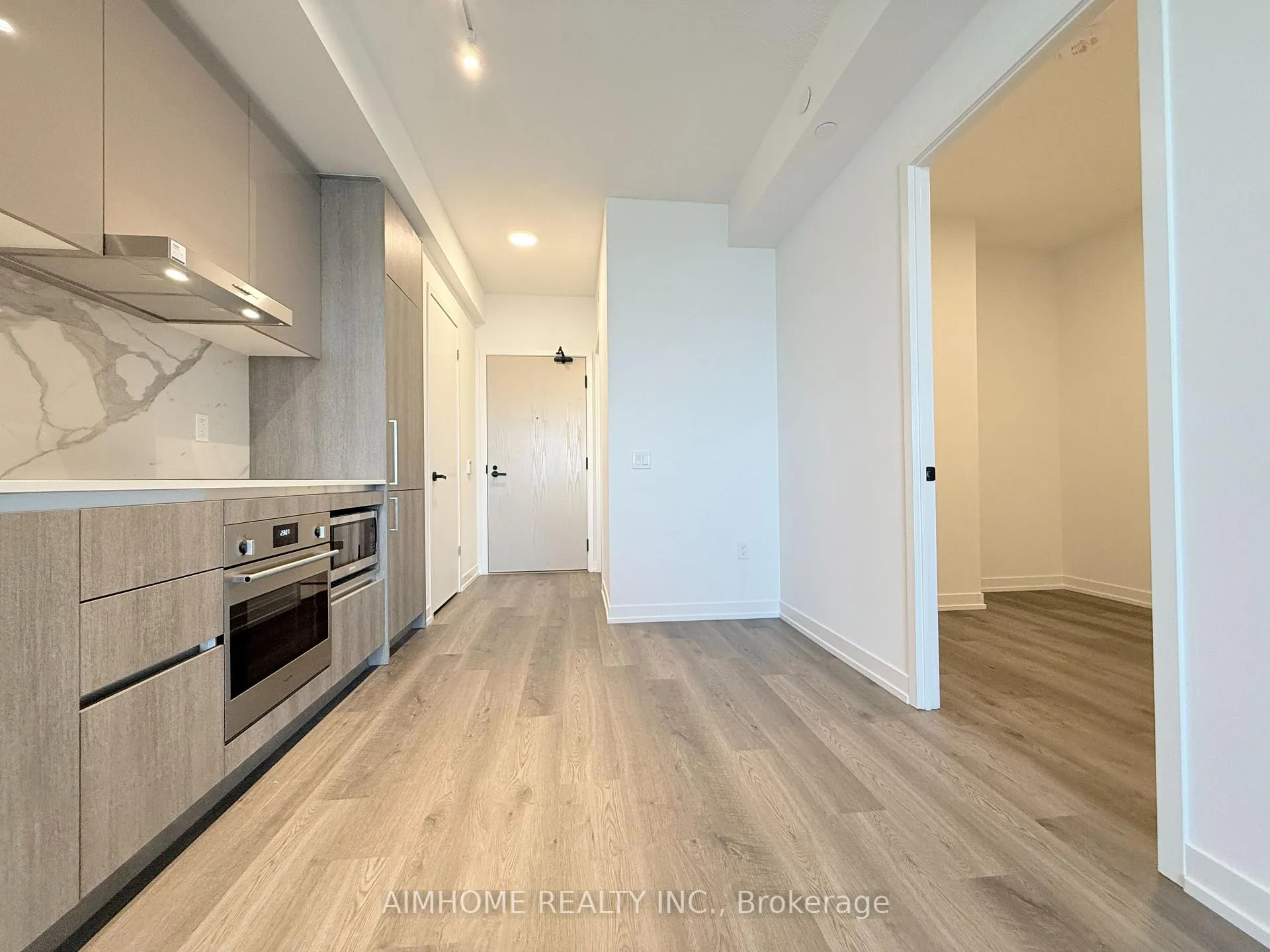 Photo 3 of Unit 4507, 195 Commerce Street, Vaughan, Vaughan Corporate Centre — HOMEH