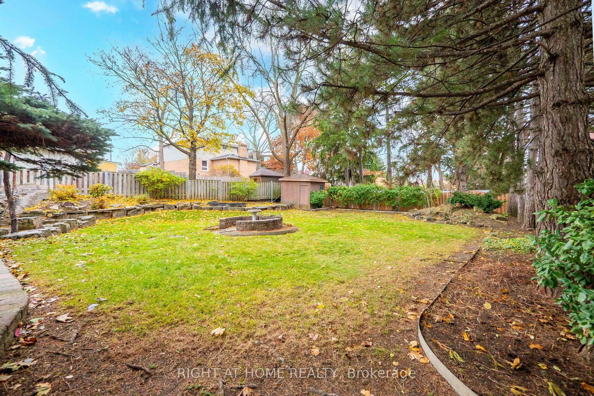Photo 42 of 20 Pine Ridge Lane, Brampton, Brampton East — HOMEH