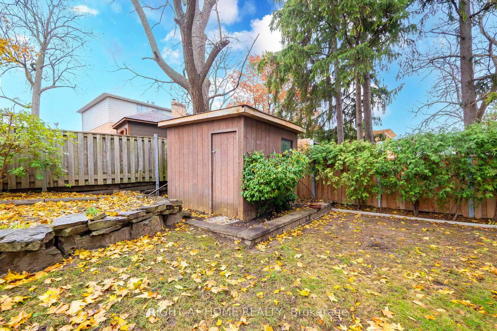 Photo 45 of 20 Pine Ridge Lane, Brampton, Brampton East — HOMEH