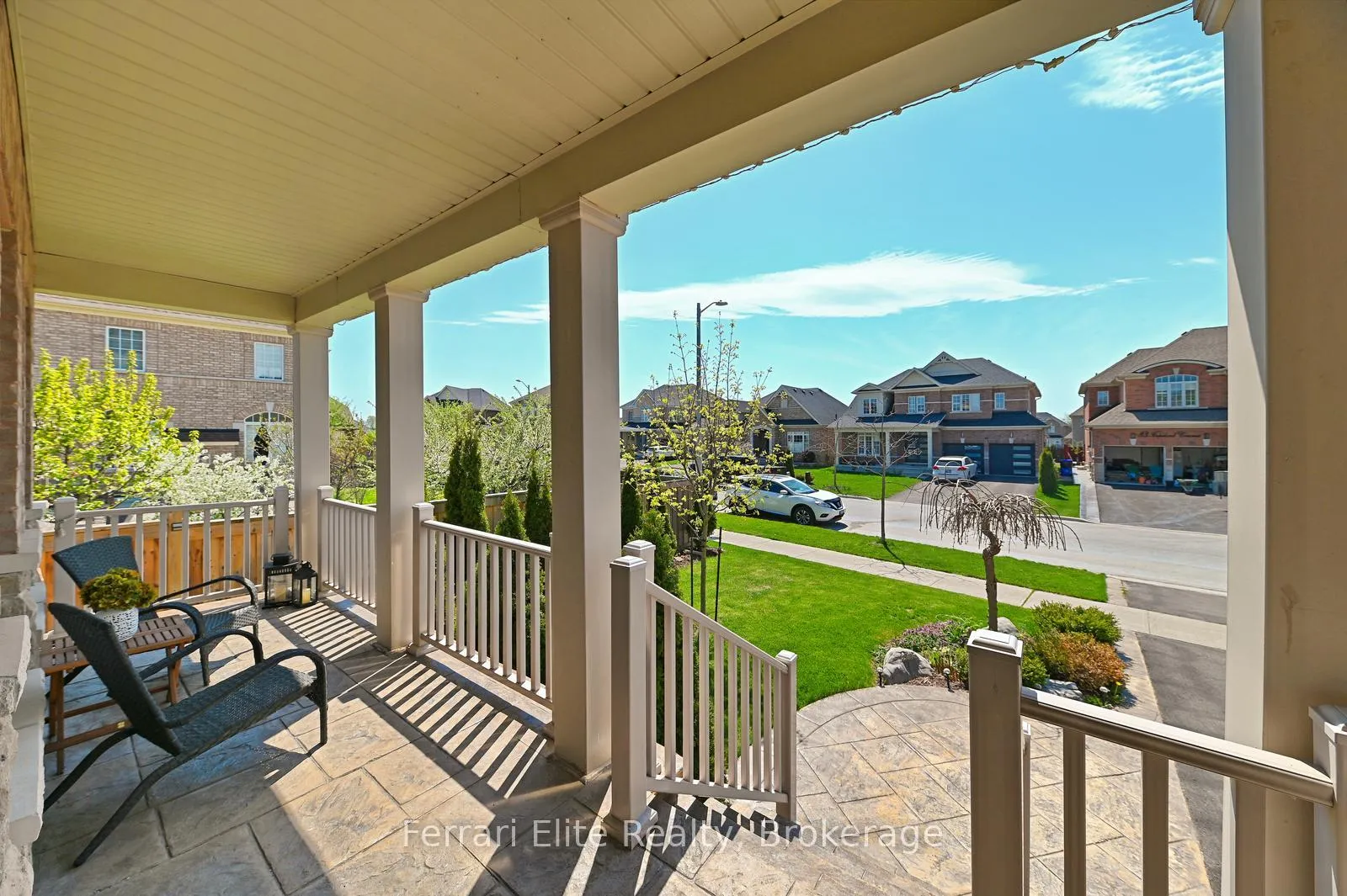 Photo 3 of 32 Copeland Crescent, Innisfil, Cookstown — HOMEH