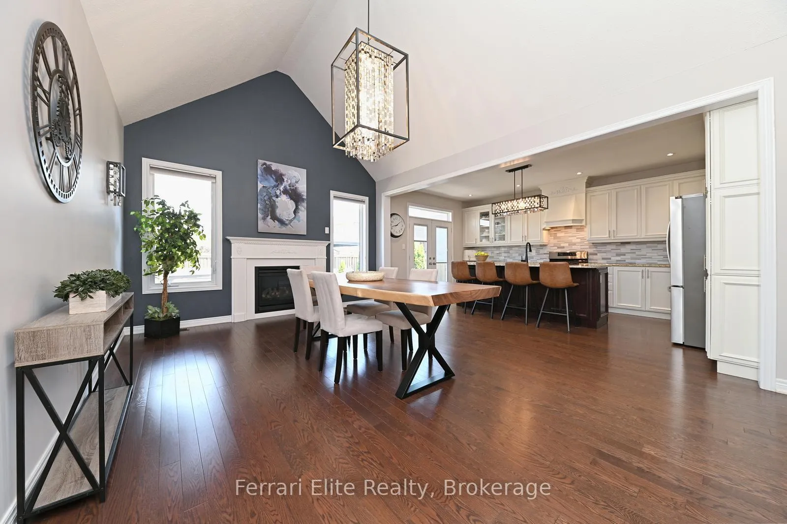 Photo 9 of 32 Copeland Crescent, Innisfil, Cookstown — HOMEH