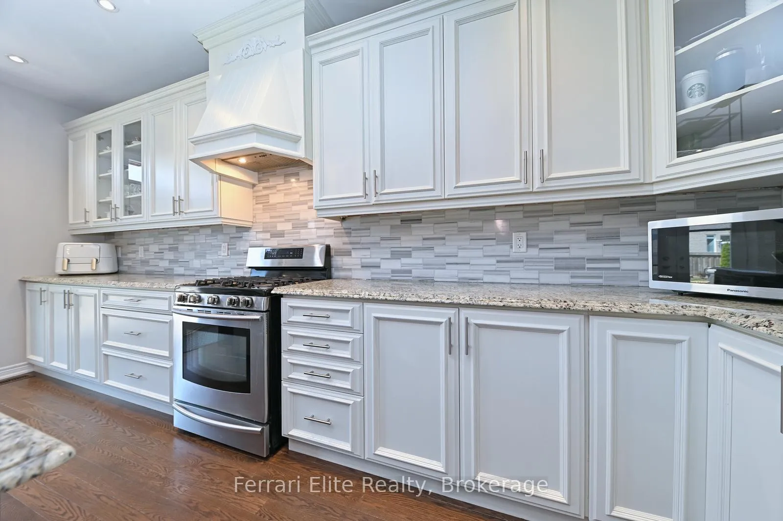 Photo 12 of 32 Copeland Crescent, Innisfil, Cookstown — HOMEH