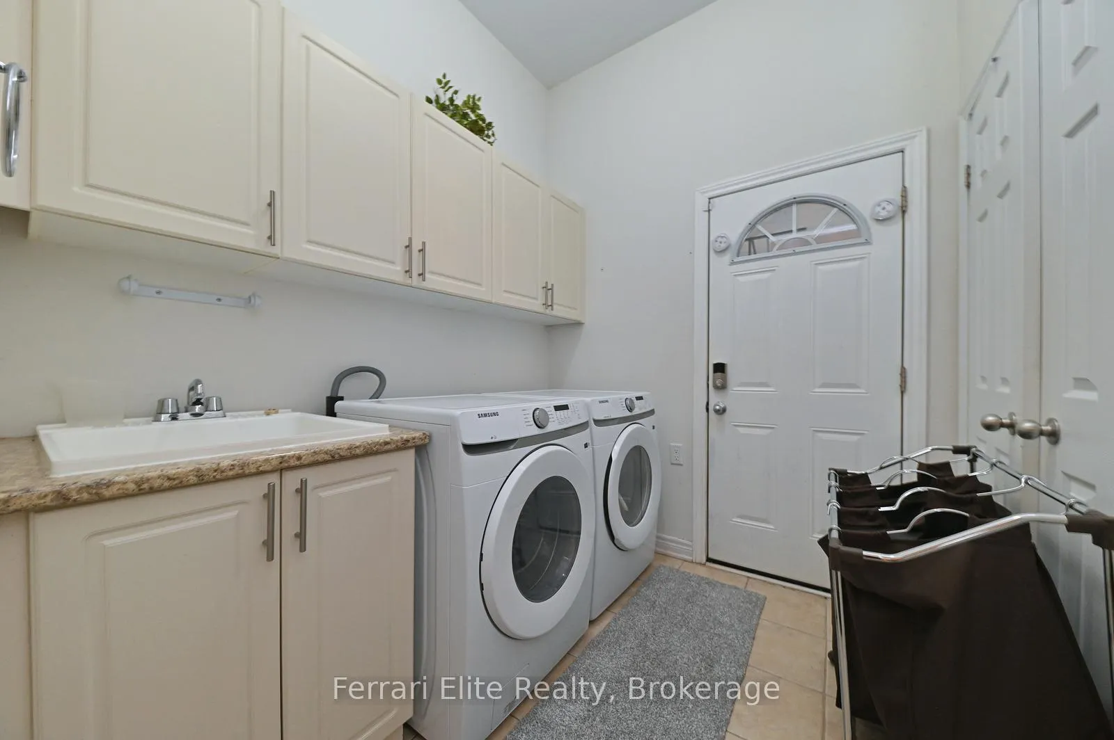 Photo 25 of 32 Copeland Crescent, Innisfil, Cookstown — HOMEH